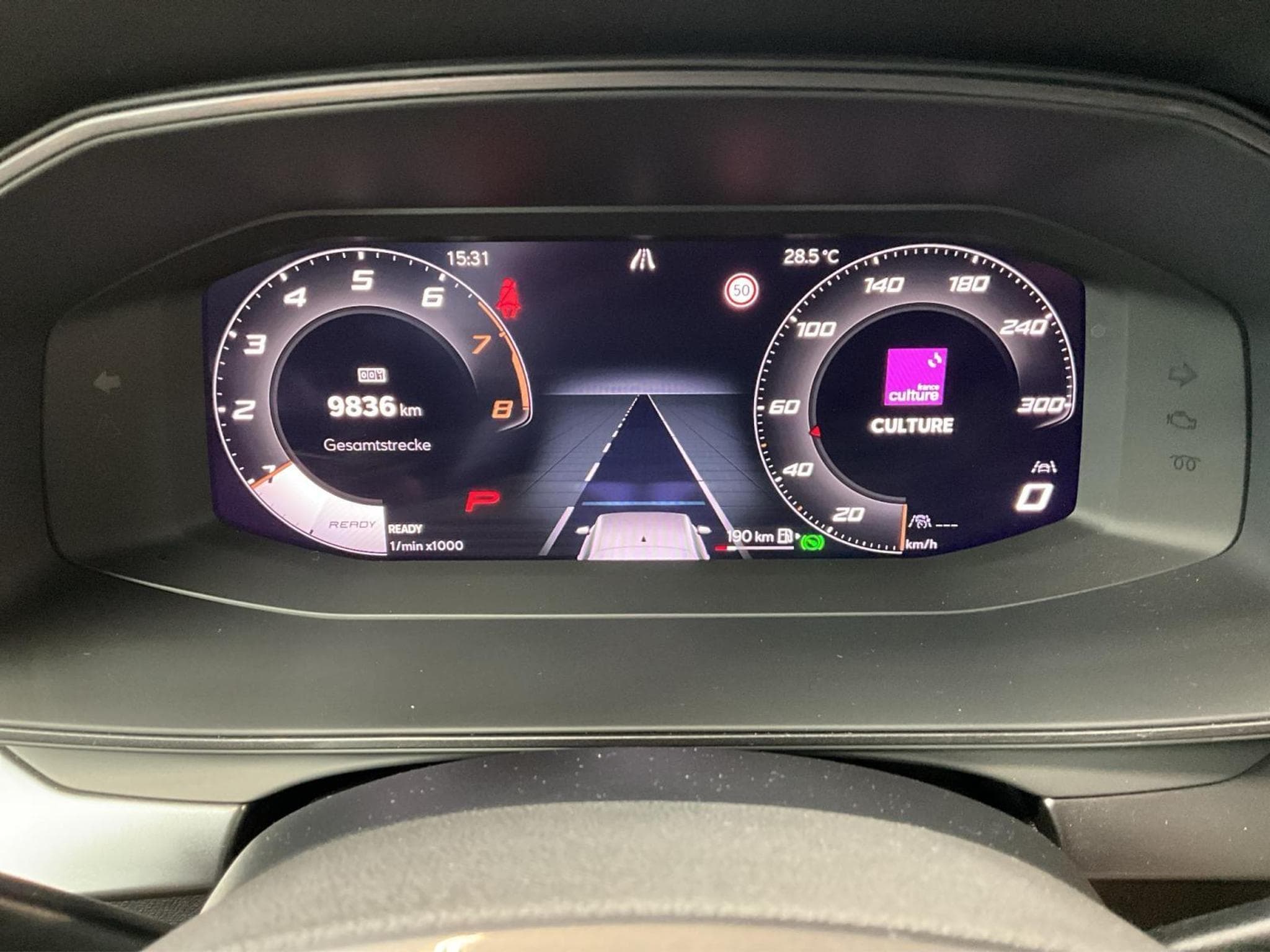 Cupra Leon DSG+Dinamica+Pure-Perf.+Int.-Drive+RearView (2025) - Photo 11