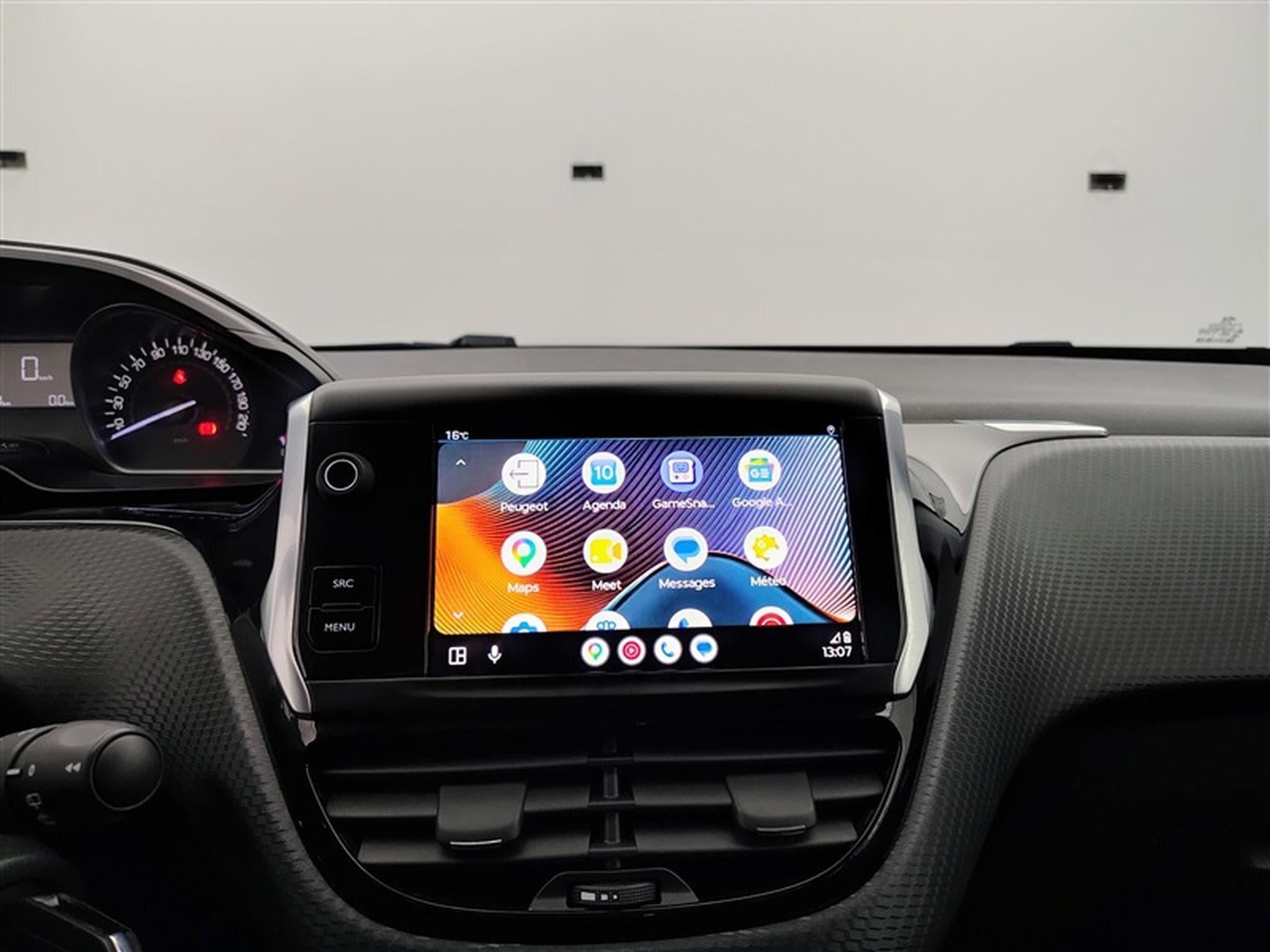 Peugeot 208 1.2i PureTech Signature CARPLAY / PDC (2019) - Photo 20