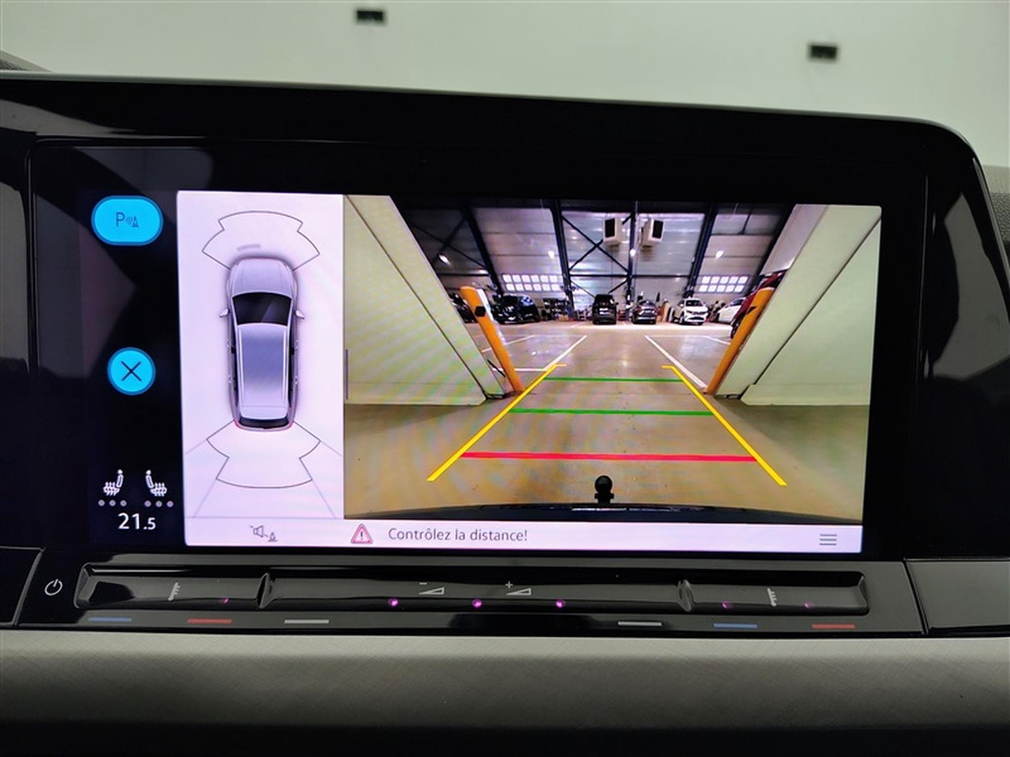 VW Golf 2.0 TDi Life Cuir / Navi Cockpit / Led / PDC av+ar (2024) - Photo 18