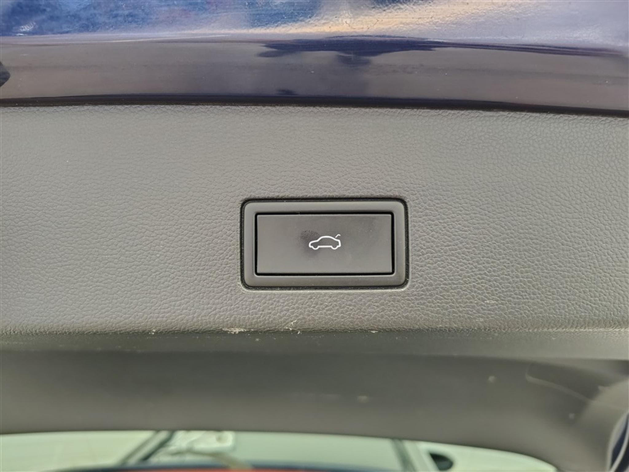 VW Golf 2.0 TDi Life Cuir / Navi Cockpit / Led / PDC av+ar (2024) - Photo 19