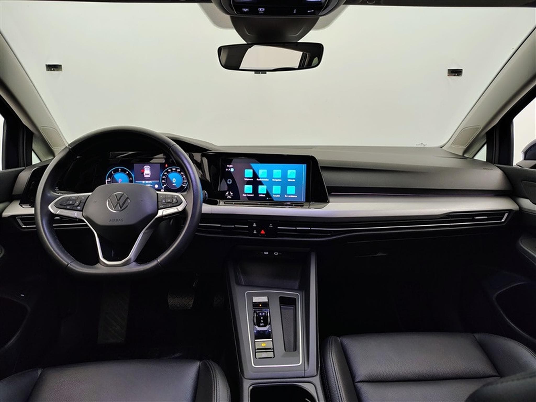 VW Golf 2.0 TDi Life Cuir / Navi Cockpit / Led / PDC av+ar (2024) - Photo 8