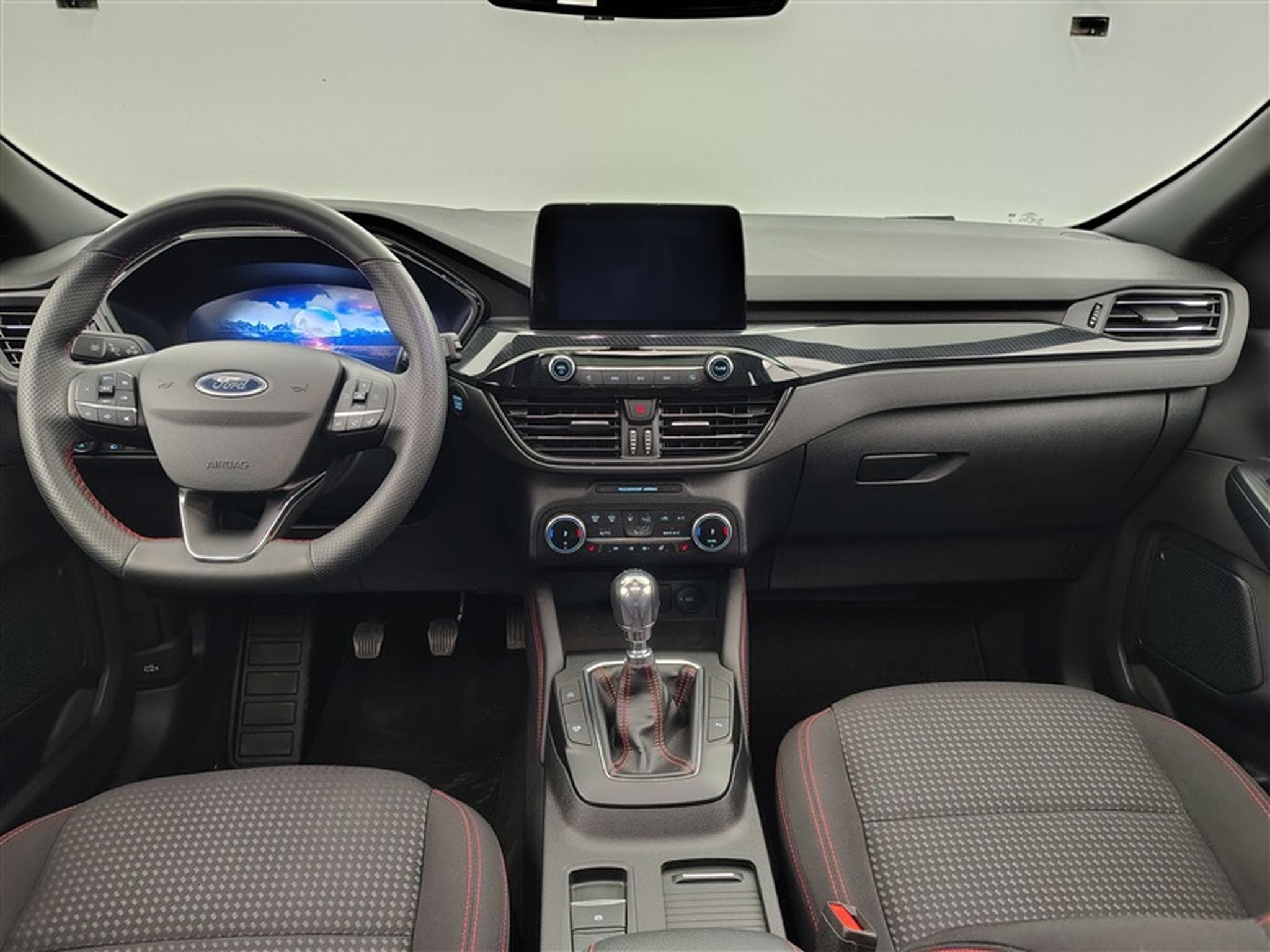 Ford Kuga 1.5 EcoBoost Titanium NAVI / CAMERA / CARPLAY (2023) - Photo 8
