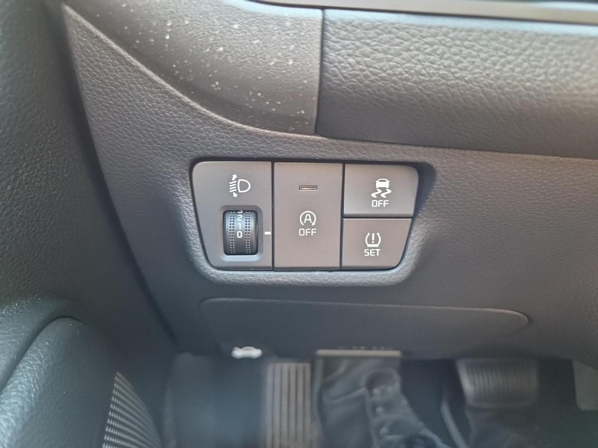 Kia Stonic Standard (2026) - Foto 14