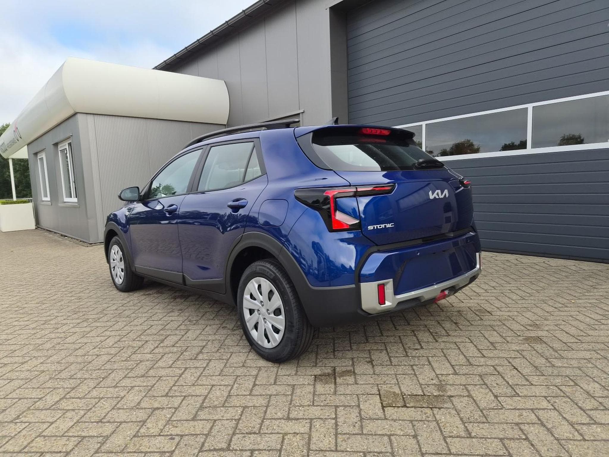 Kia Stonic Standard (2026) - Foto 3