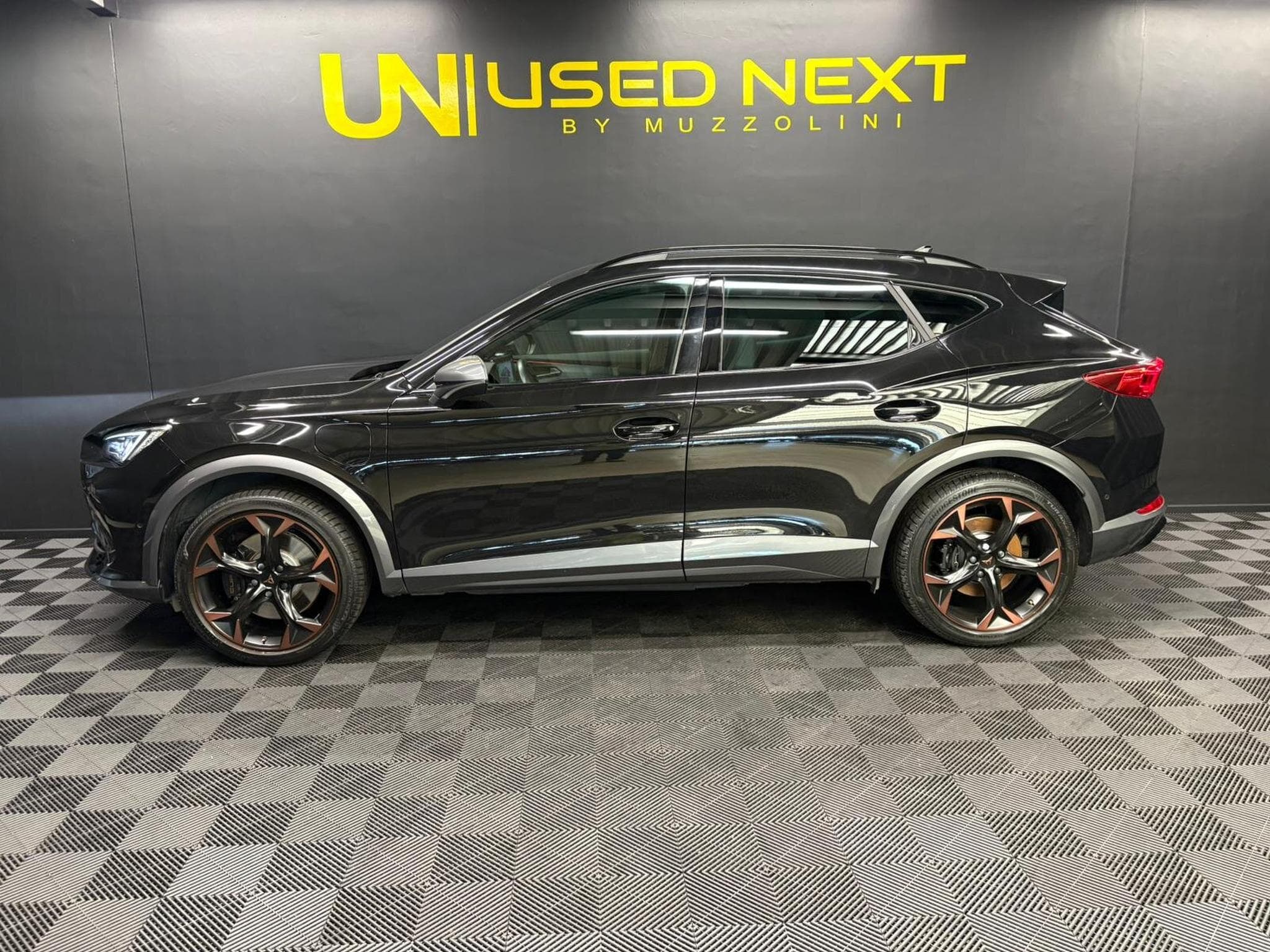 Cupra Formentor 1.4 hybride rechargeable 245 CV DSG6 (2023) - Photo 4