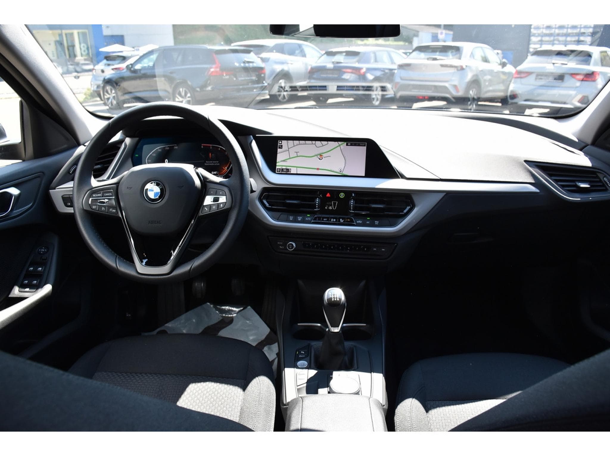 BMW 116 d REGUL GPS PDC LED 1° MAIN (2023) - Foto 9