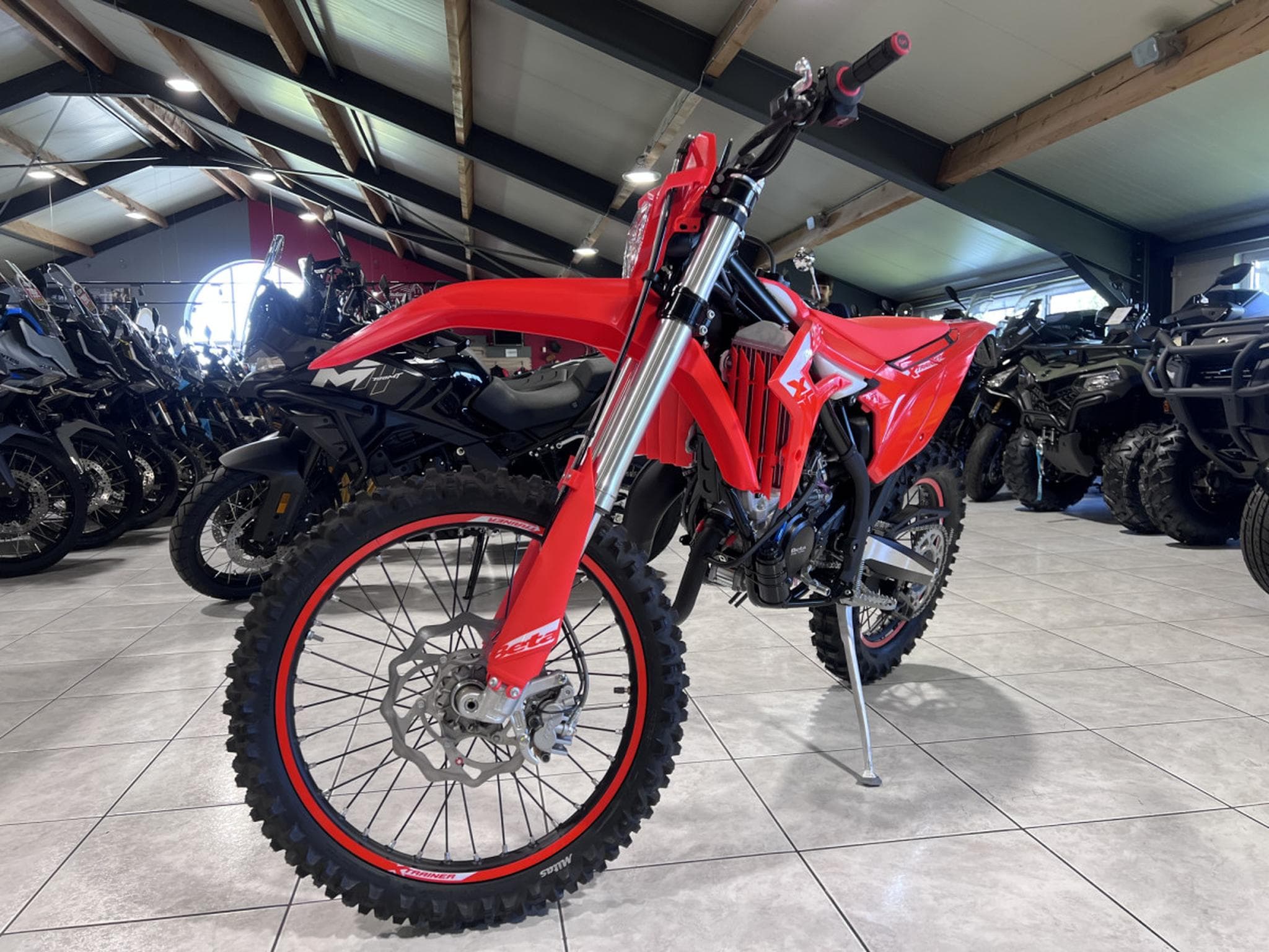 Beta Xtrainer 2T (2027) - Photo 2