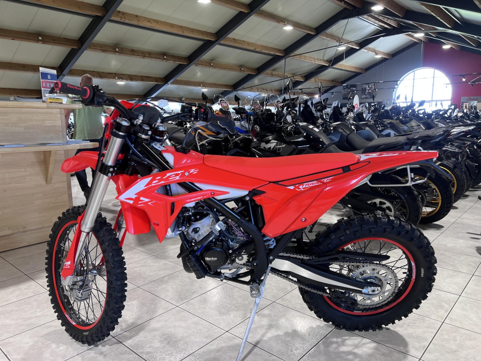 Beta Xtrainer 2T (2027) - Photo 4