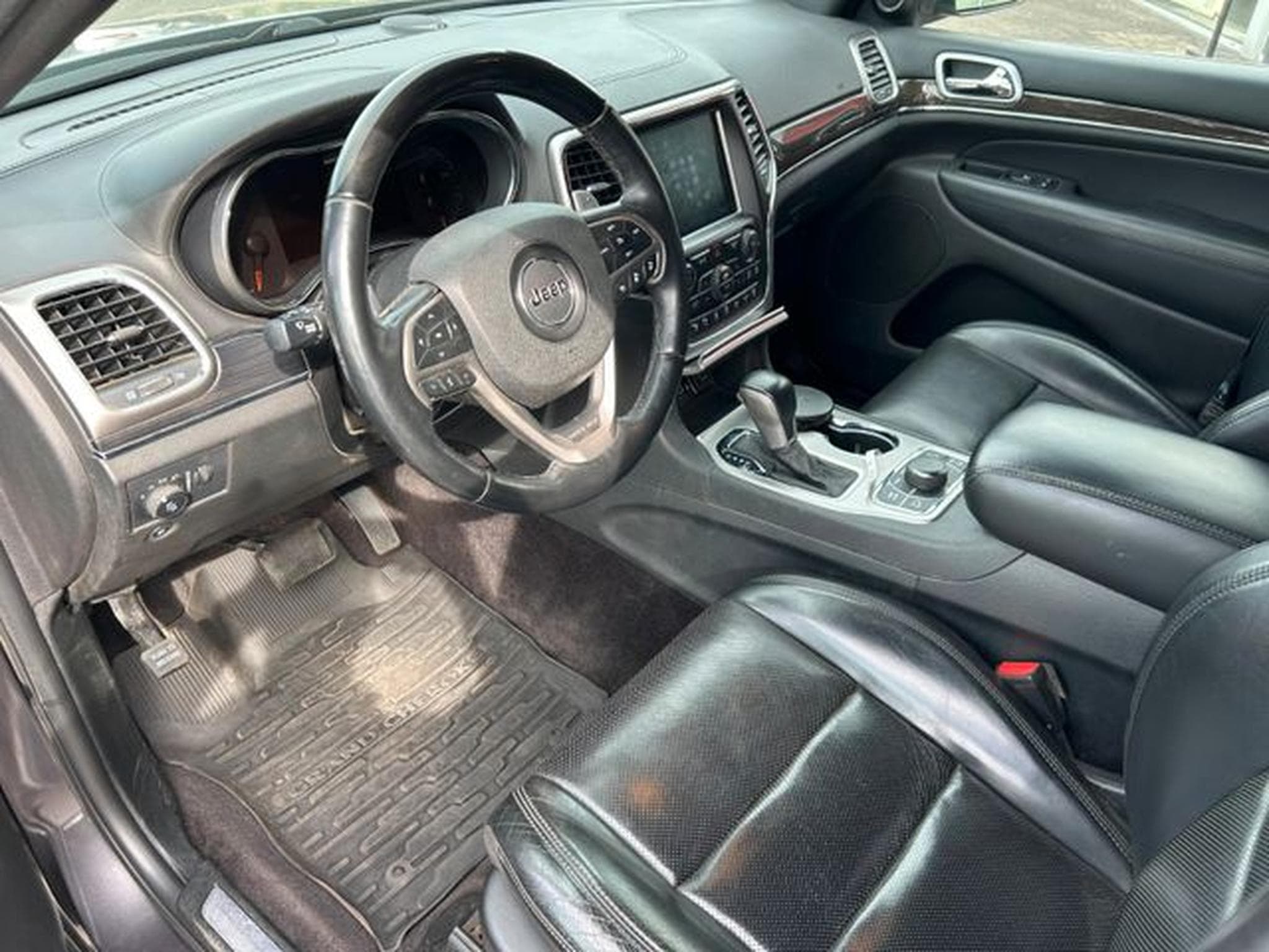 Jeep Cherokee Grand Cherokee 3.0 CRD Overland Air Panorama AHK (2019) - Photo 15