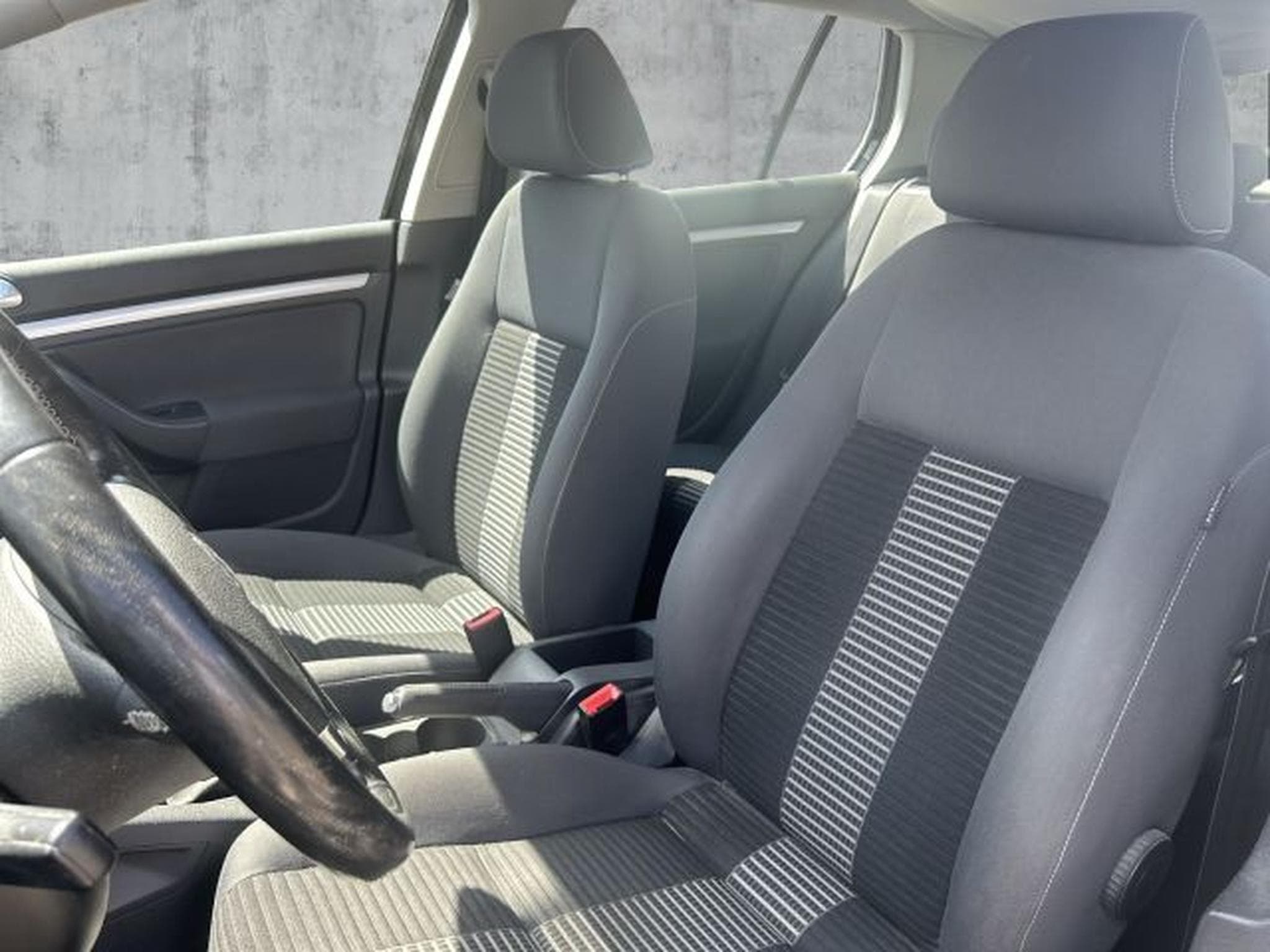 VW Golf Golf V 1.6 United PDC SHZG Tempomat KLIMA AHK (2008) - Photo 11