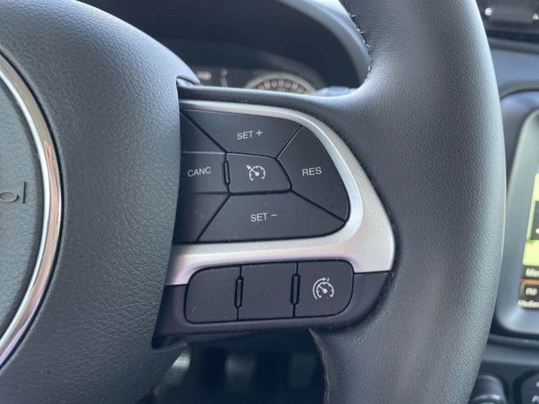 Jeep Renegade Renegade Longitude FWD NAVI Motorschaden Klima (2019) - Photo 14