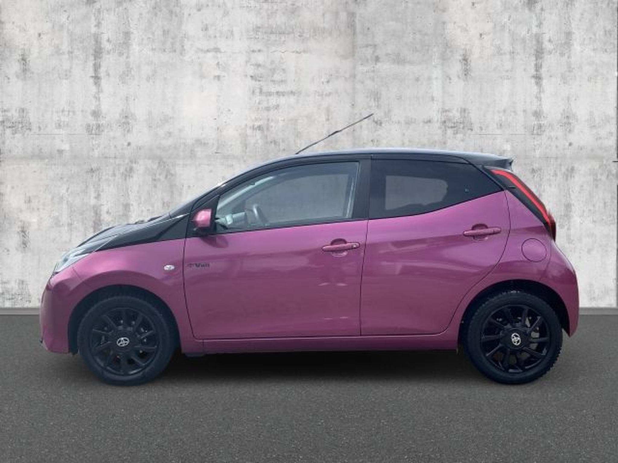 Toyota Aygo AYGO x-cite KLIMA KAMERA Tempomat AUX GARANTIE (2018) - Photo 2