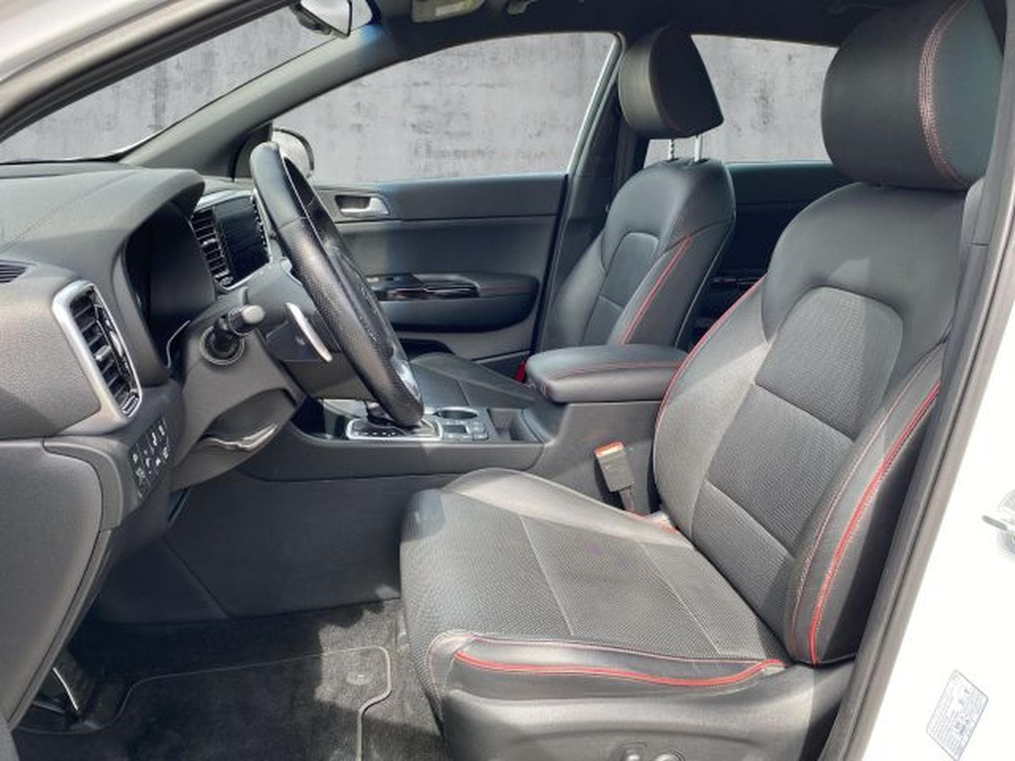 Kia Sportage Sportage 2.0 CRDi Autom. GT-Line 4WD LED RFK JBL (2021) - Photo 11