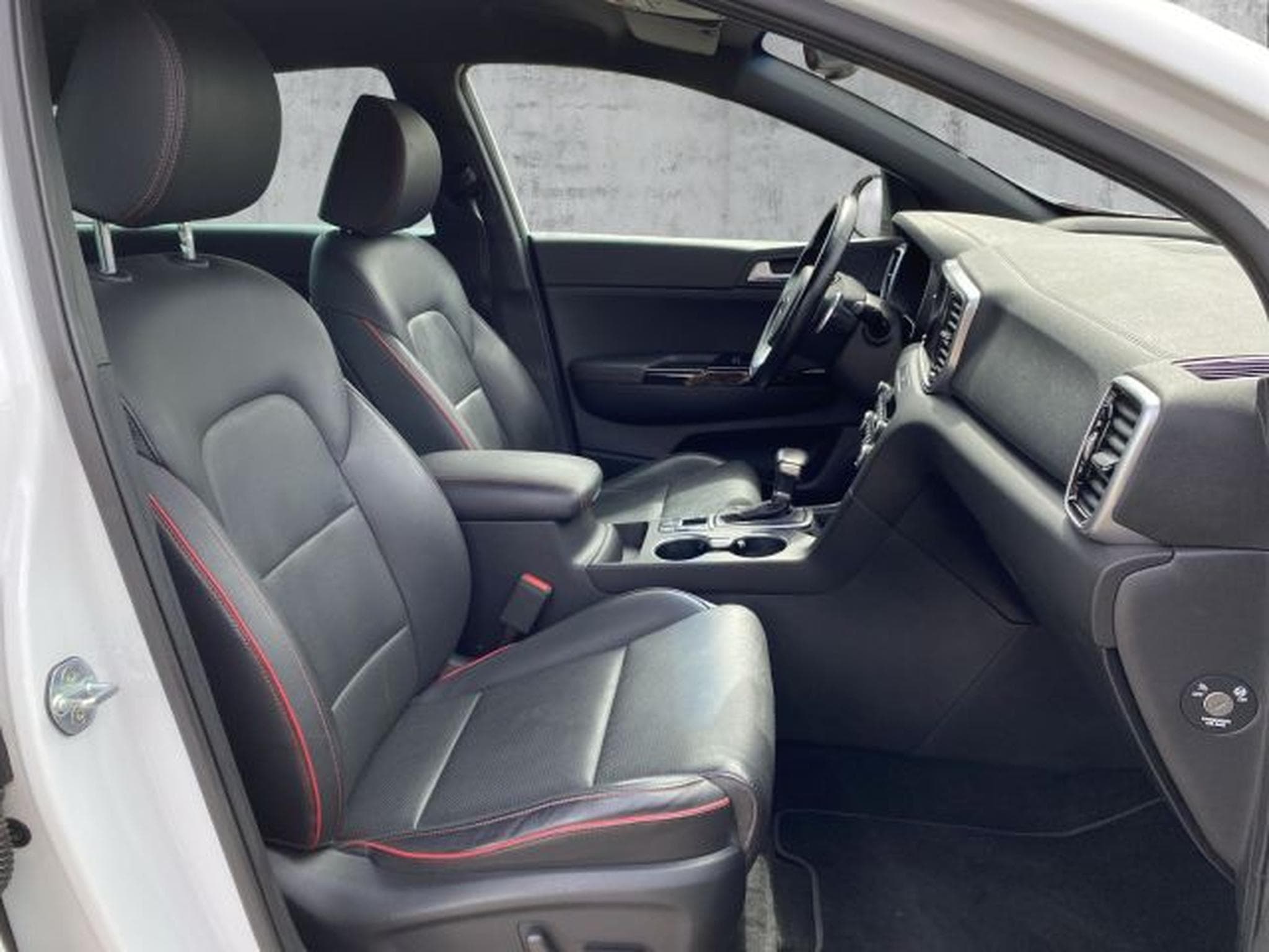 Kia Sportage Sportage 2.0 CRDi Autom. GT-Line 4WD LED RFK JBL (2021) - Photo 13
