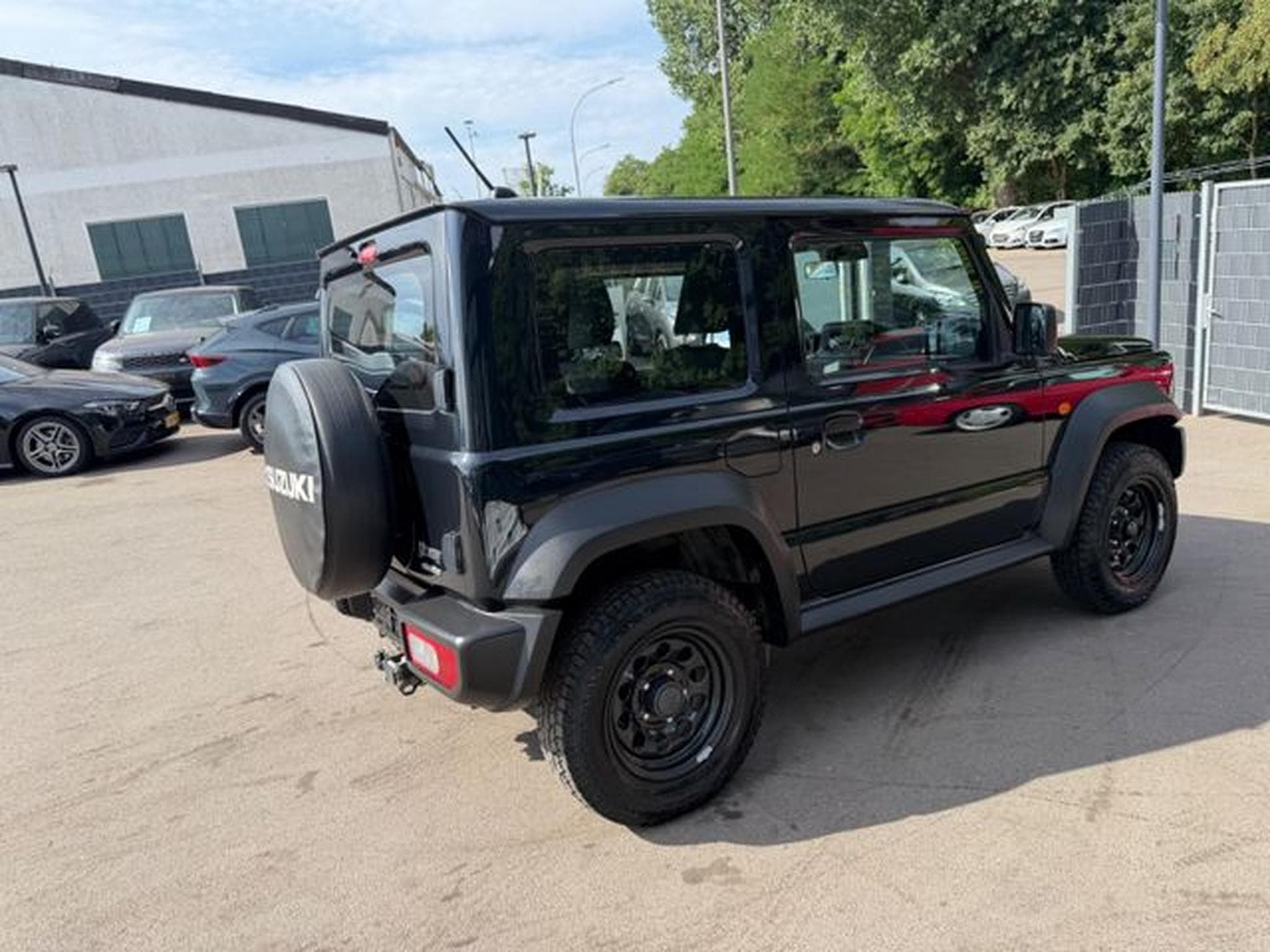 Suzuki Jimny JIMNY ALLGRIP *AUT*1.HAND*KLIMA*4-SITZER*AHK*SHZ (2019) - Photo 6