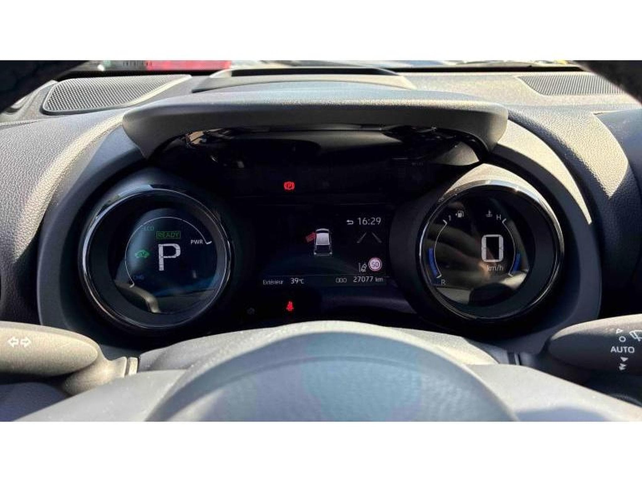 Toyota Yaris Première (2021) - Photo 18