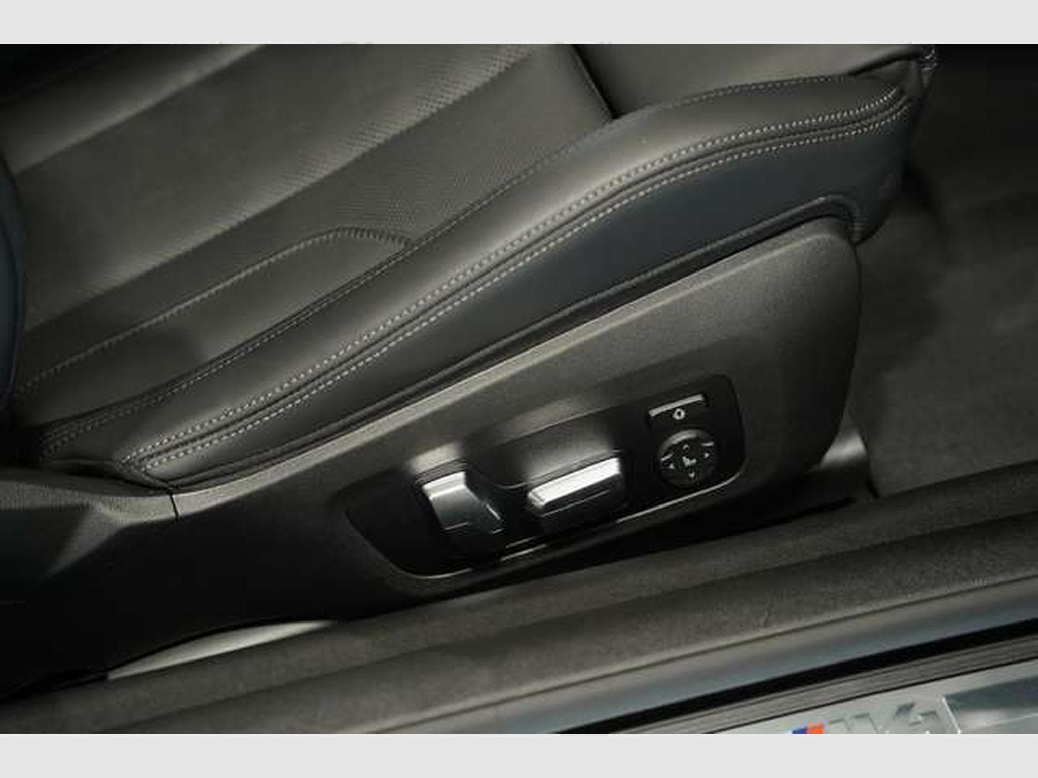 BMW M4 xD Competition Coupé *2.H *20 *Laser*Carbon (2023) - Photo 19