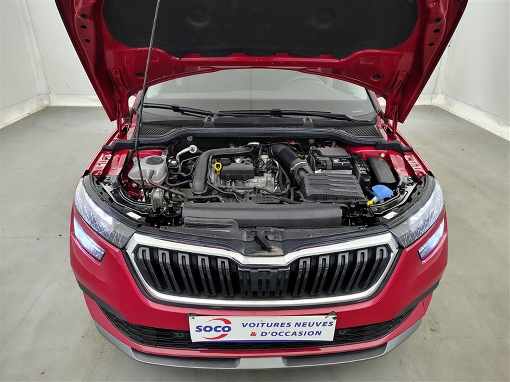 Skoda Kamiq 1.0 TSI Ambition NAVI/CARPLAY/PDC/JA (2021) - Foto 20