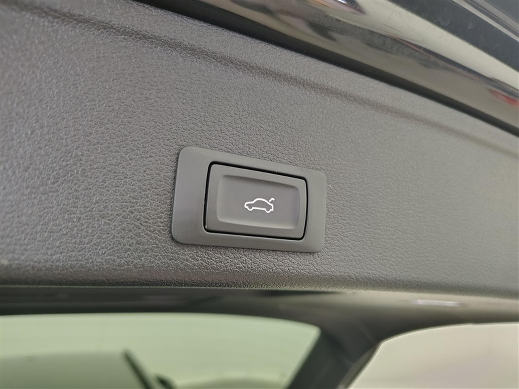Audi A4 Avant 35 TFSI S-Tronic S-line Compétition (2024) - Foto 19