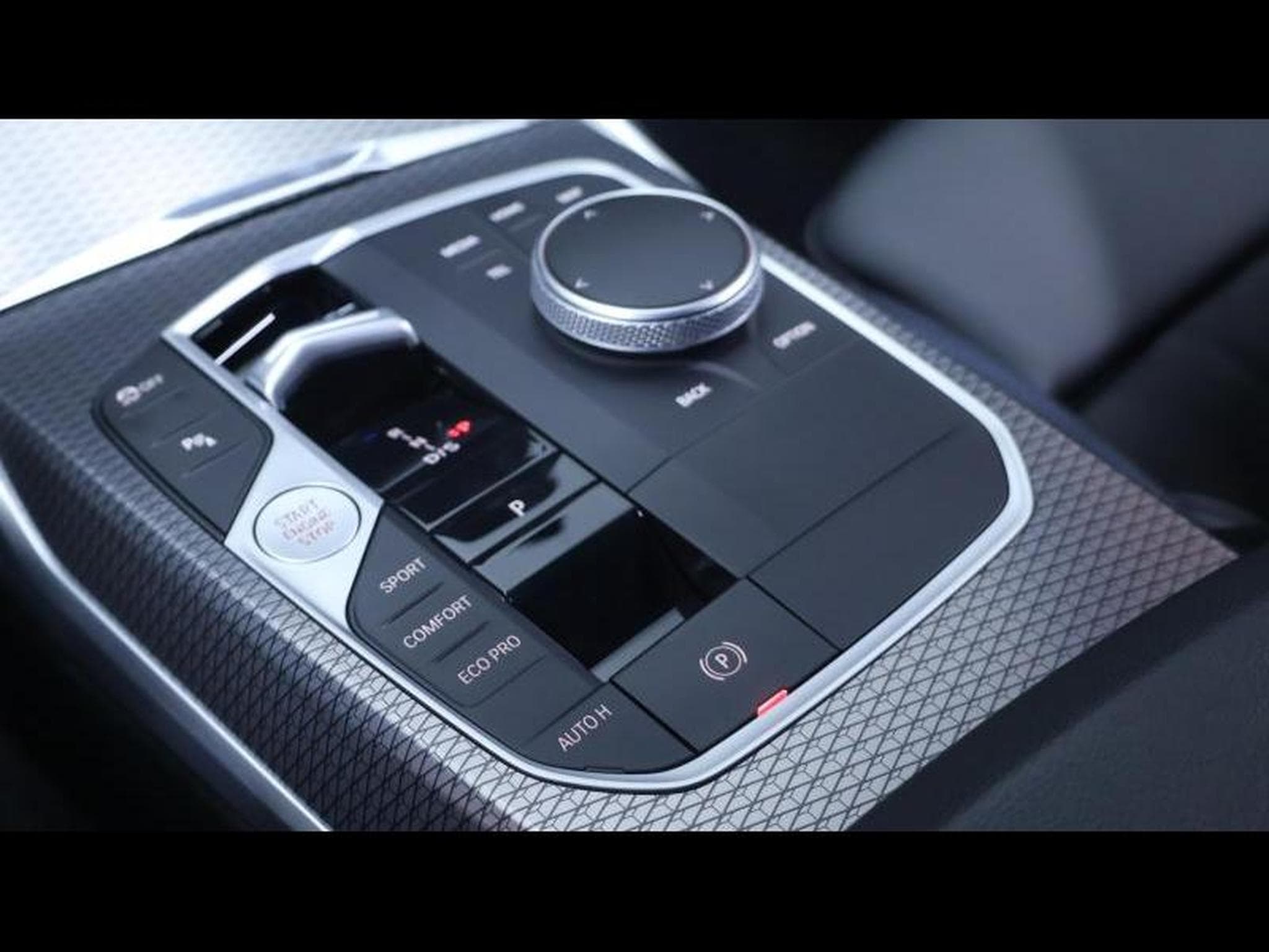BMW 318 d M Sport Pro Steptronic (2023) - Foto 19