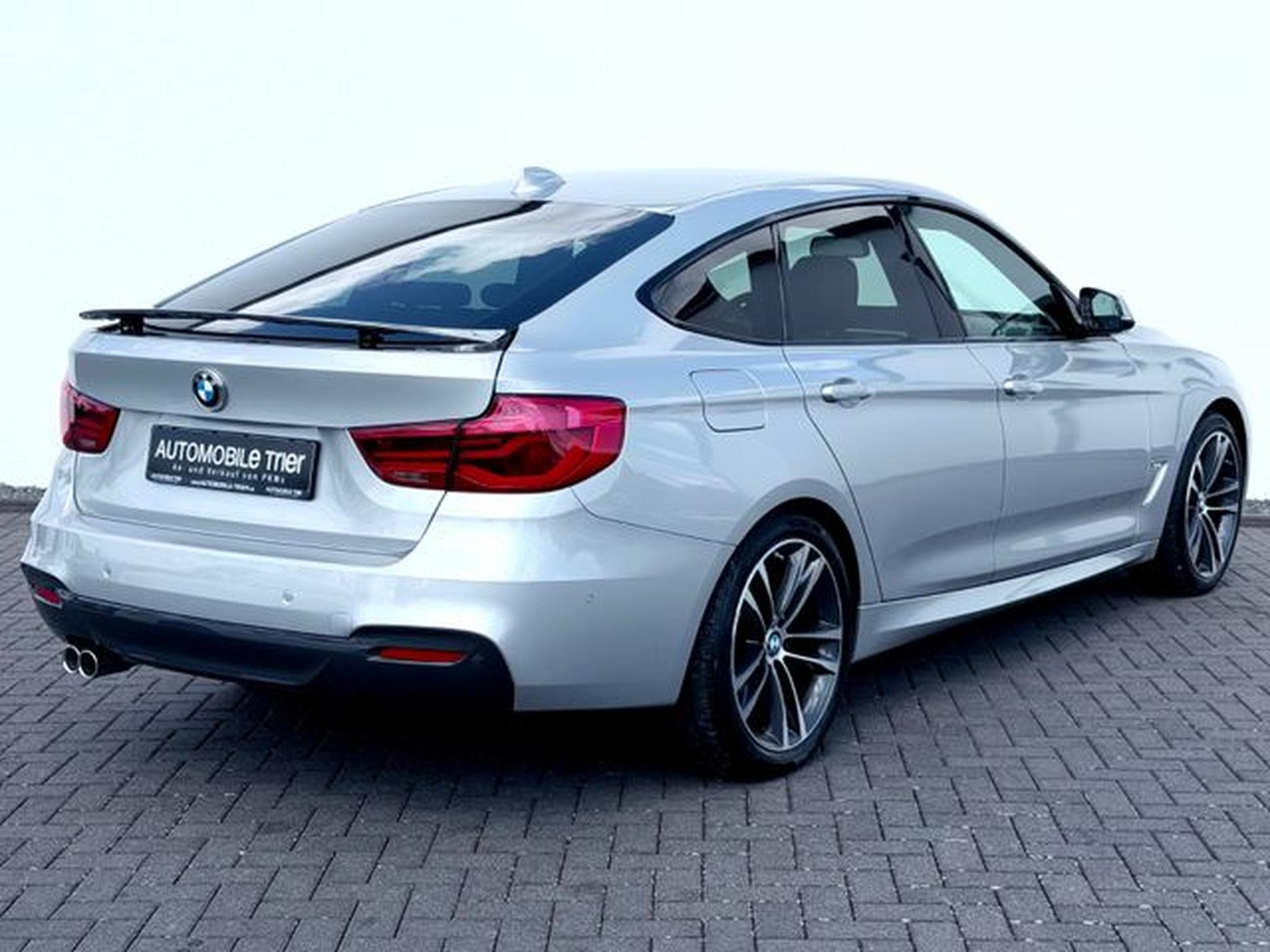 BMW 320 320i Gran Turismo M Sport Paket /NAVI/LED/HUD/ (2018) - Photo 5