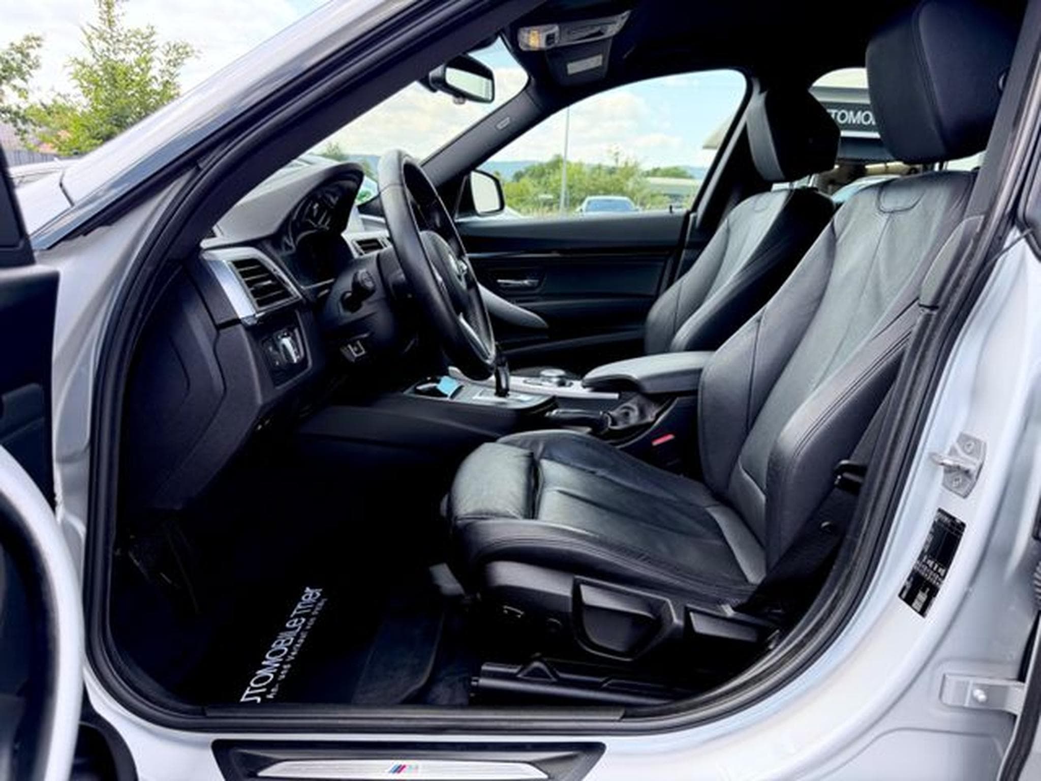 BMW 320 320i Gran Turismo M Sport Paket /NAVI/LED/HUD/ (2018) - Photo 9