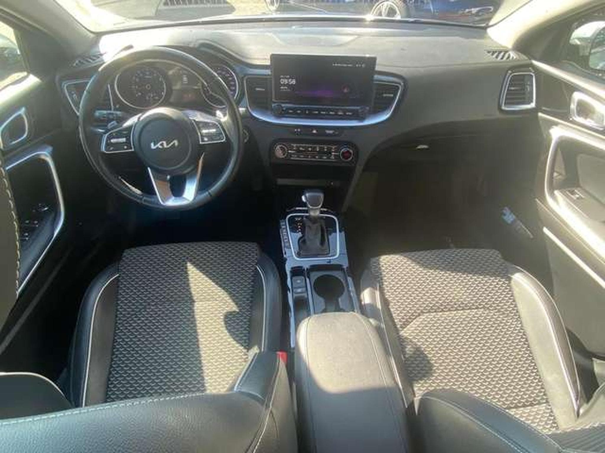 Kia Ceed Ceed 1.5 T-GDI DCT7 / jusqu'a 36mois de garantie (2023) - Photo 11