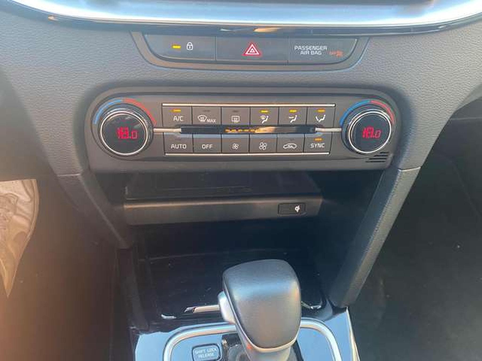 Kia Ceed Ceed 1.5 T-GDI DCT7 / jusqu'a 36mois de garantie (2023) - Photo 18