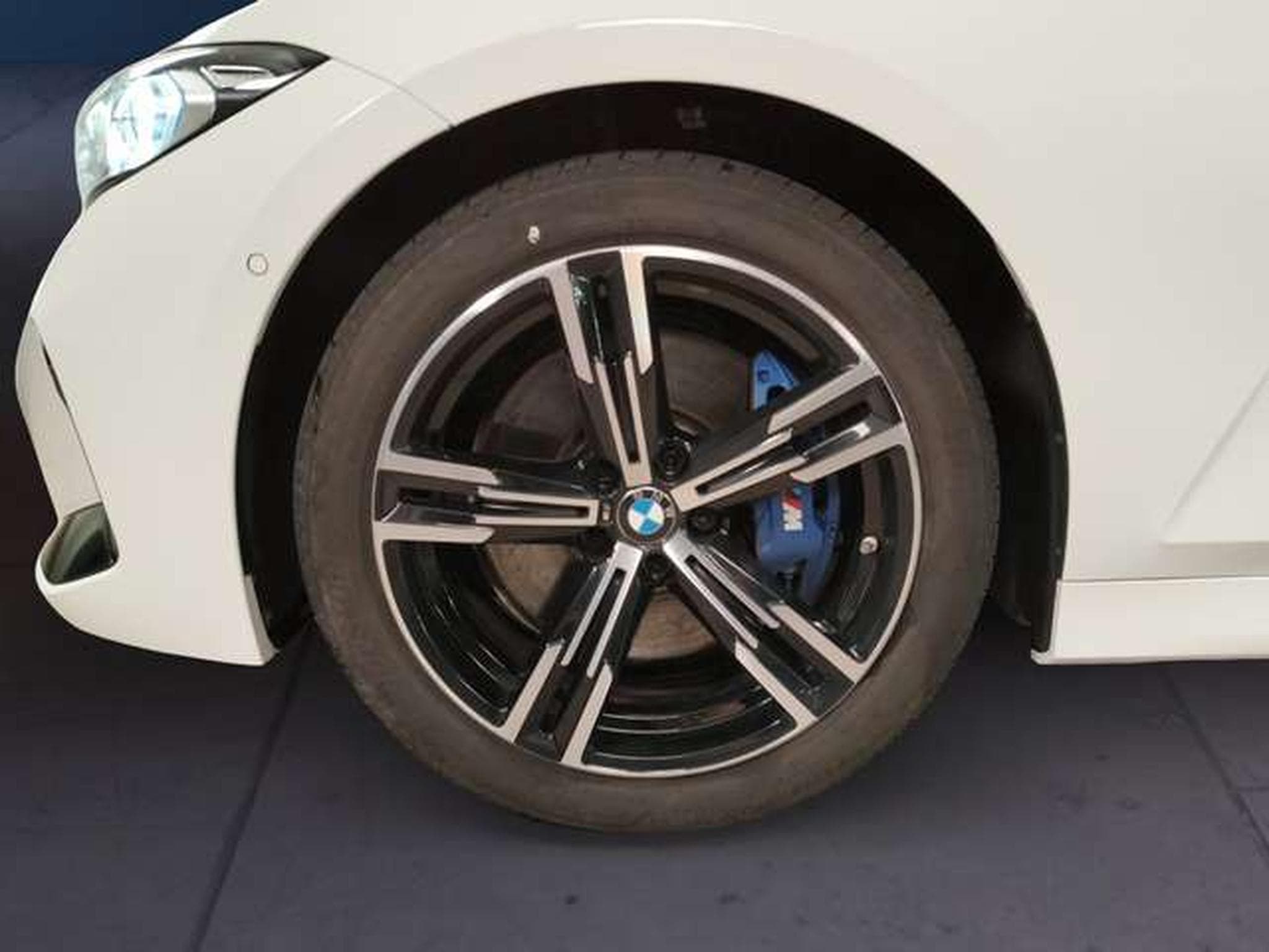 BMW 320 d xDrive DAB LED (2024) - Foto 6