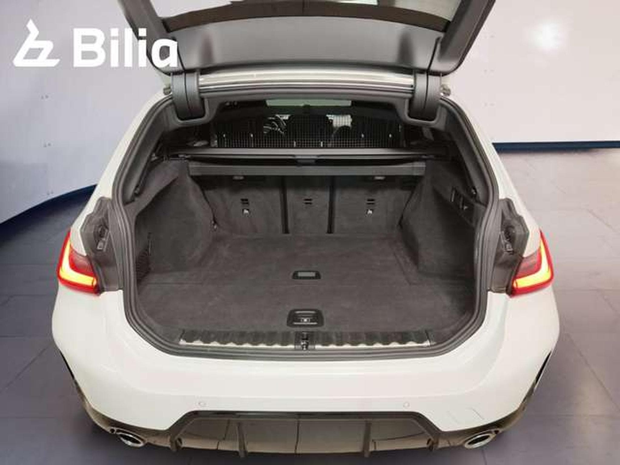 BMW 320 d xDrive DAB LED (2024) - Foto 9