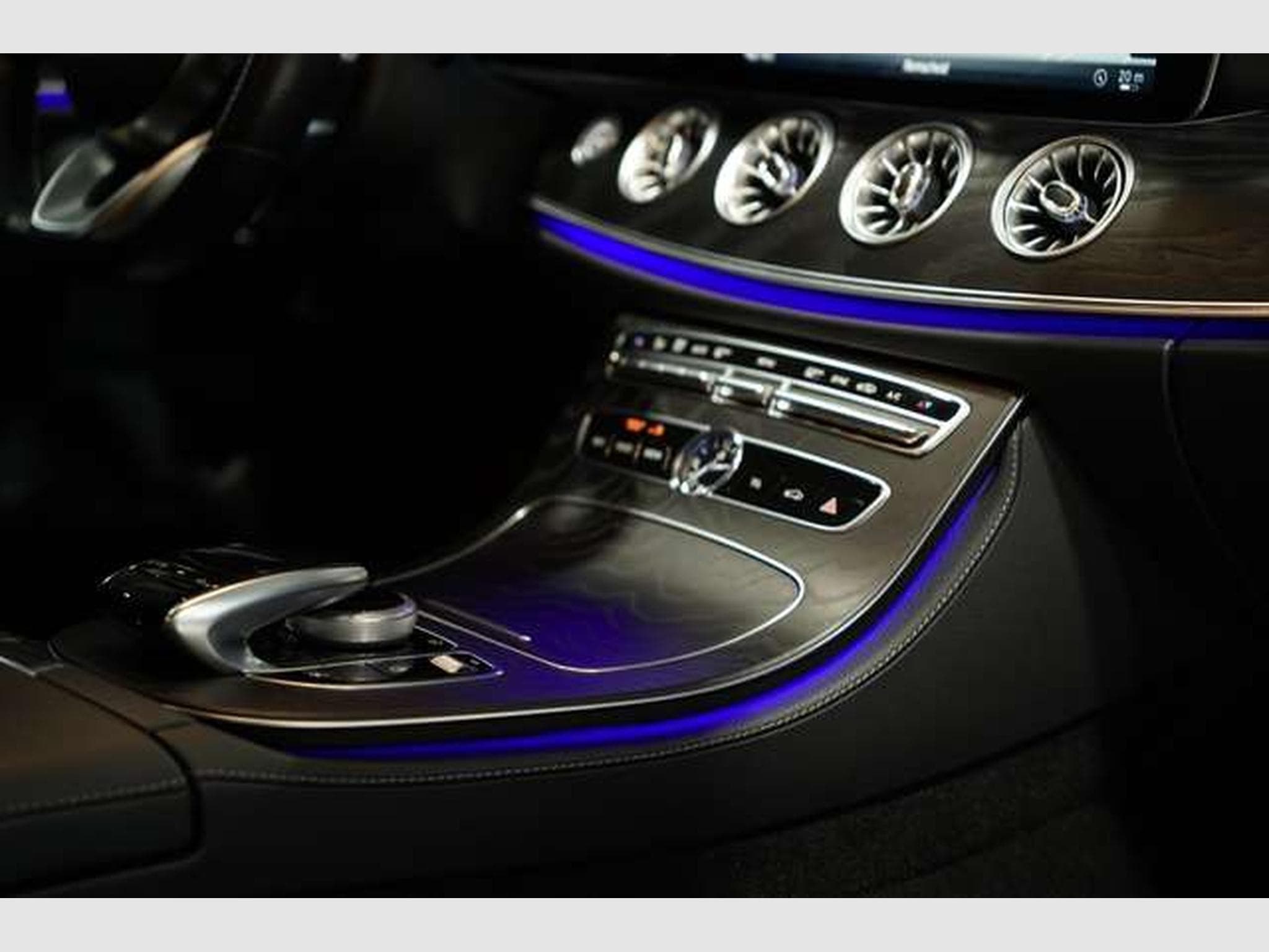 Mercedes E 450 4M Coupé AMG Line *2.H *19 *Pano*HUD*360° (2019) - Photo 15