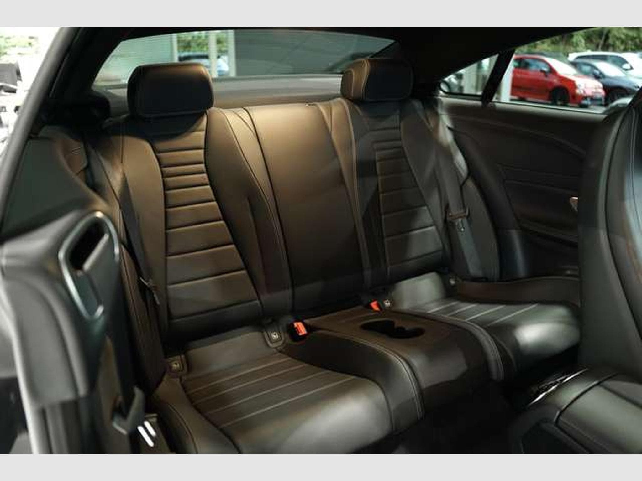 Mercedes E 450 4M Coupé AMG Line *2.H *19 *Pano*HUD*360° (2019) - Photo 18