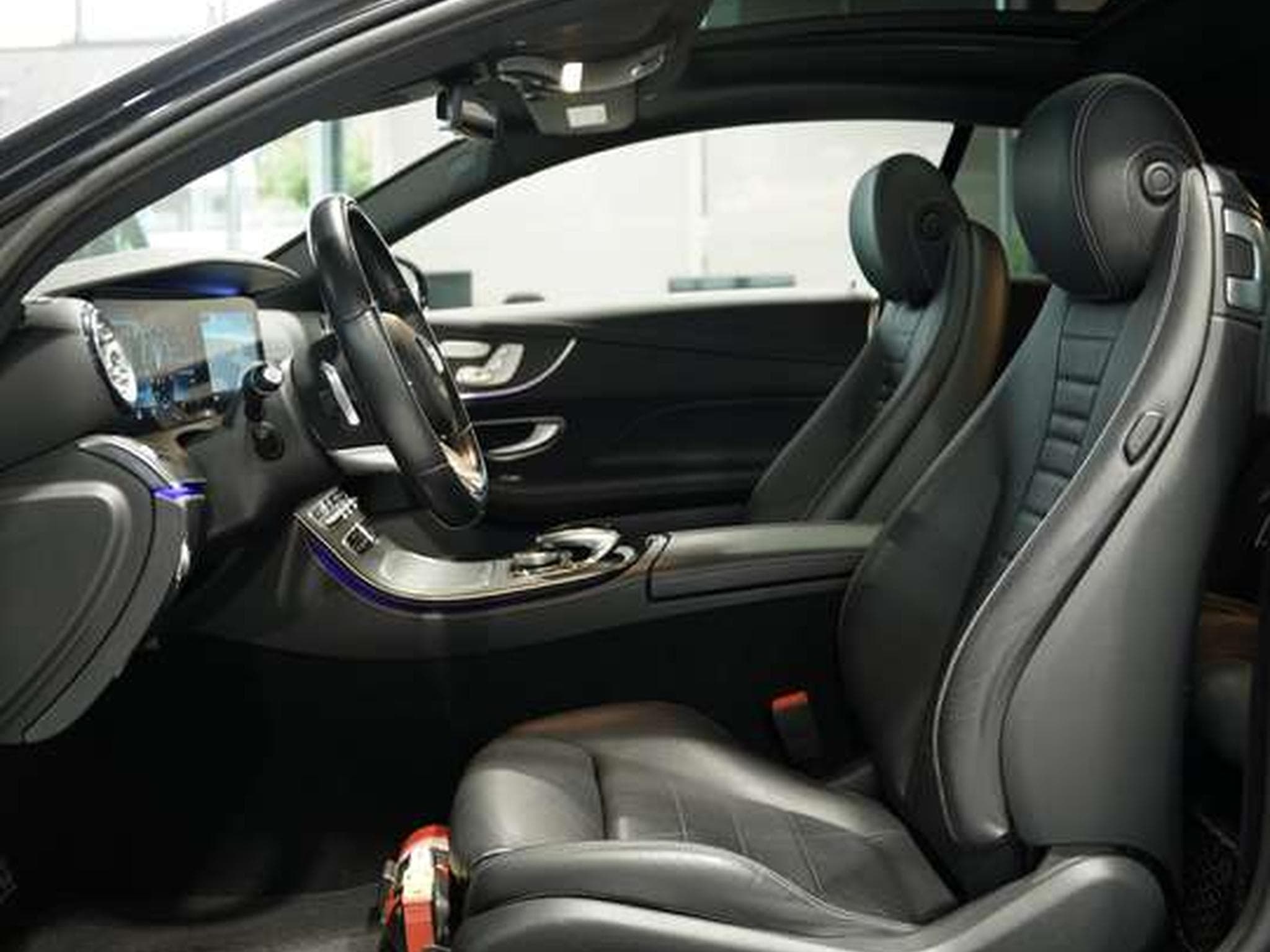 Mercedes E 450 4M Coupé AMG Line *2.H *19 *Pano*HUD*360° (2019) - Photo 20