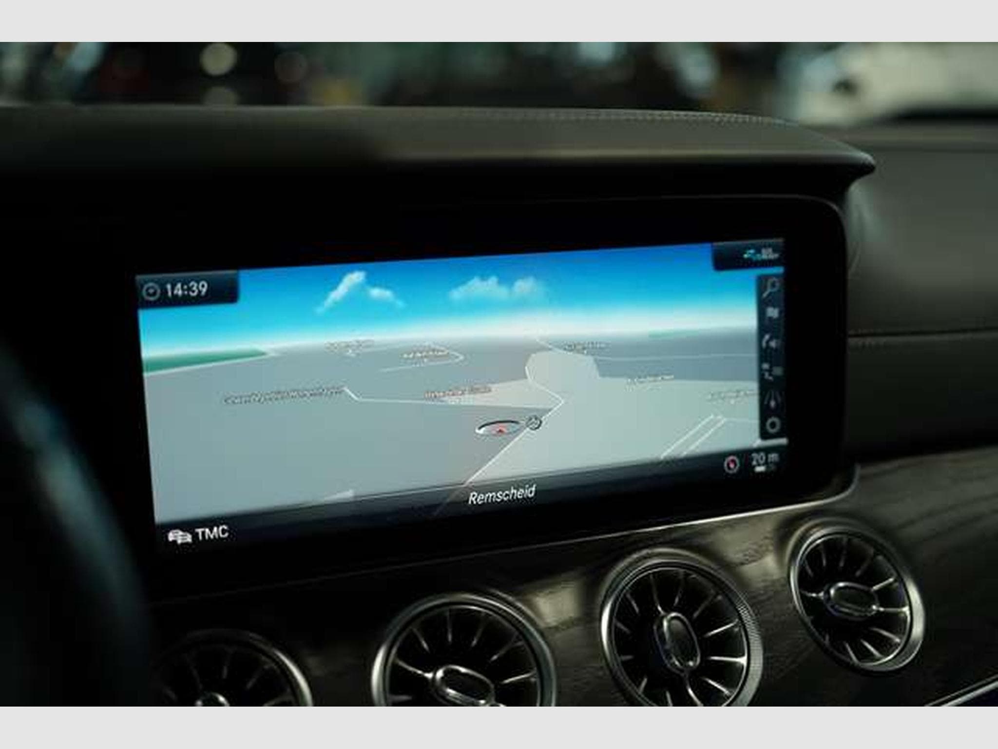 Mercedes E 450 4M Coupé AMG Line *2.H *19 *Pano*HUD*360° (2019) - Photo 30