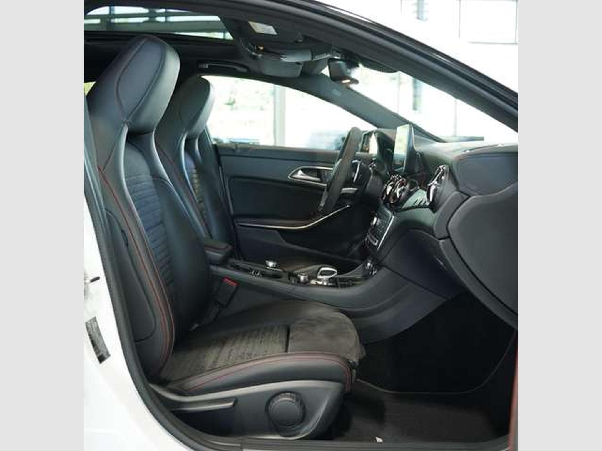 Mercedes CLA 45 AMG 4M *2.H *Pano *S-Abgas (2018) - Photo 19