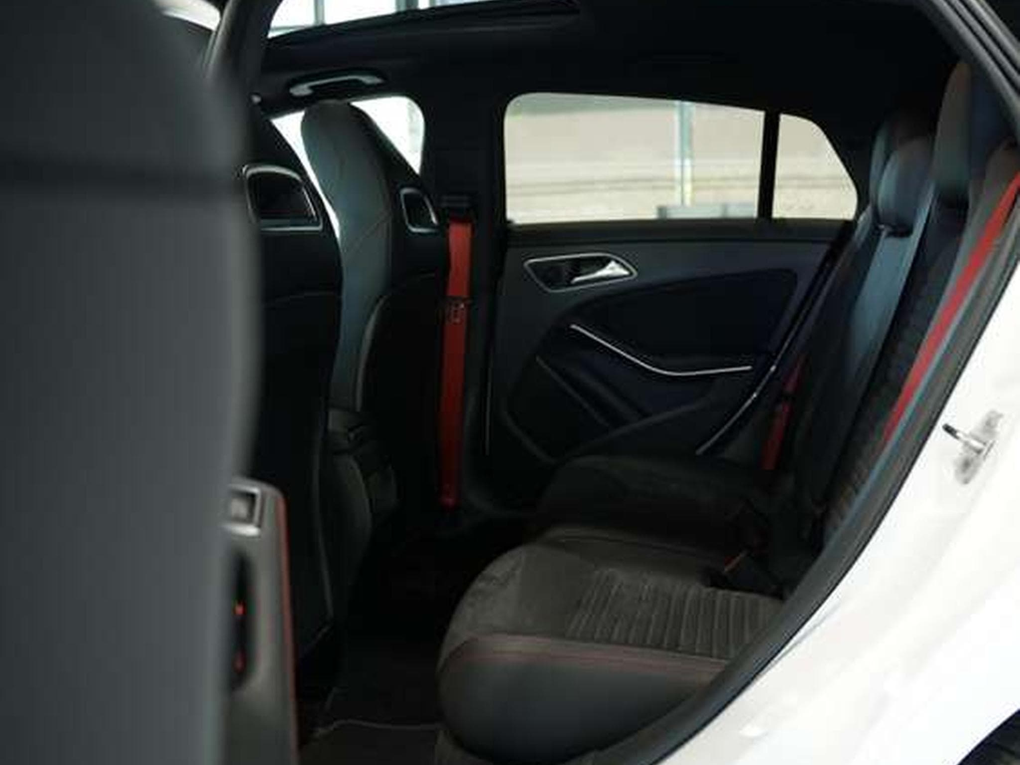 Mercedes CLA 45 AMG 4M *2.H *Pano *S-Abgas (2018) - Photo 28