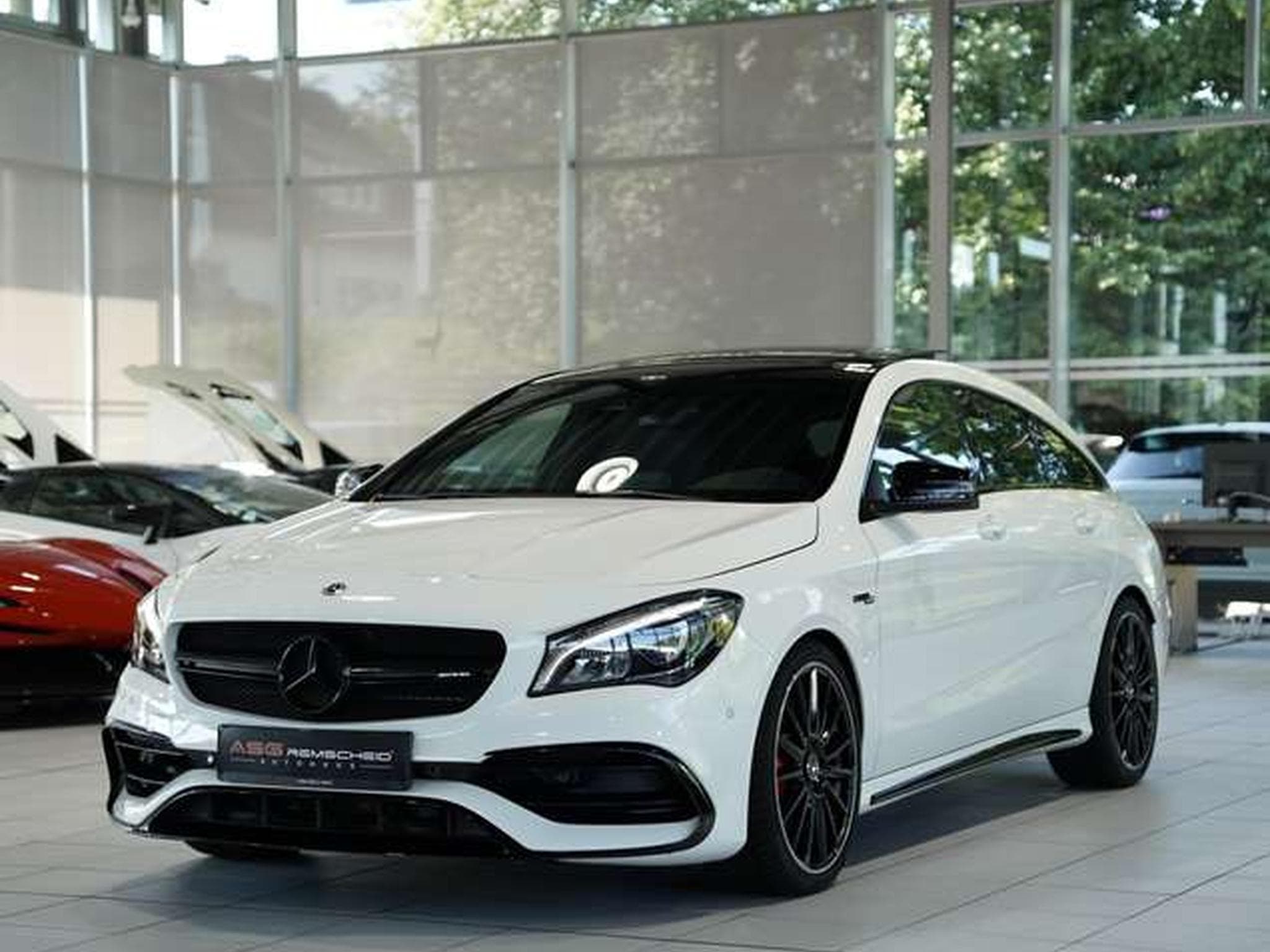 Mercedes CLA 45 AMG 4M *2.H *Pano *S-Abgas (2018) - Photo 5