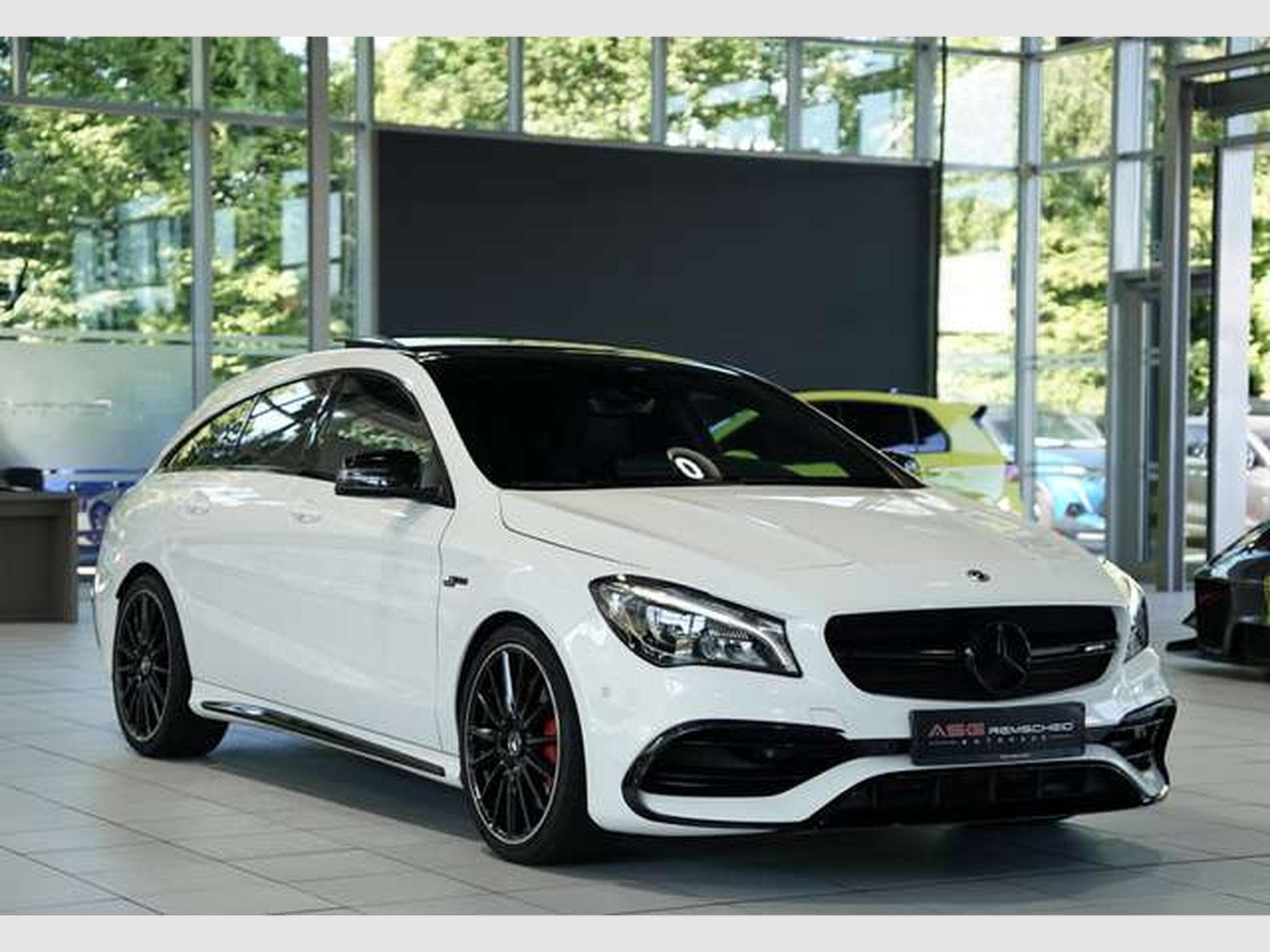 Mercedes CLA 45 AMG 4M *2.H *Pano *S-Abgas (2018) - Photo 6