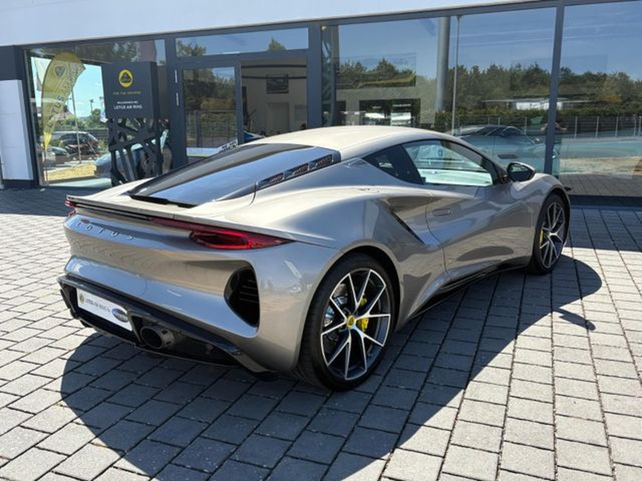 Lotus Emira V6 IPS First Edition *Lotus am Ring by Komo-Tec* (2023) - Photo 5