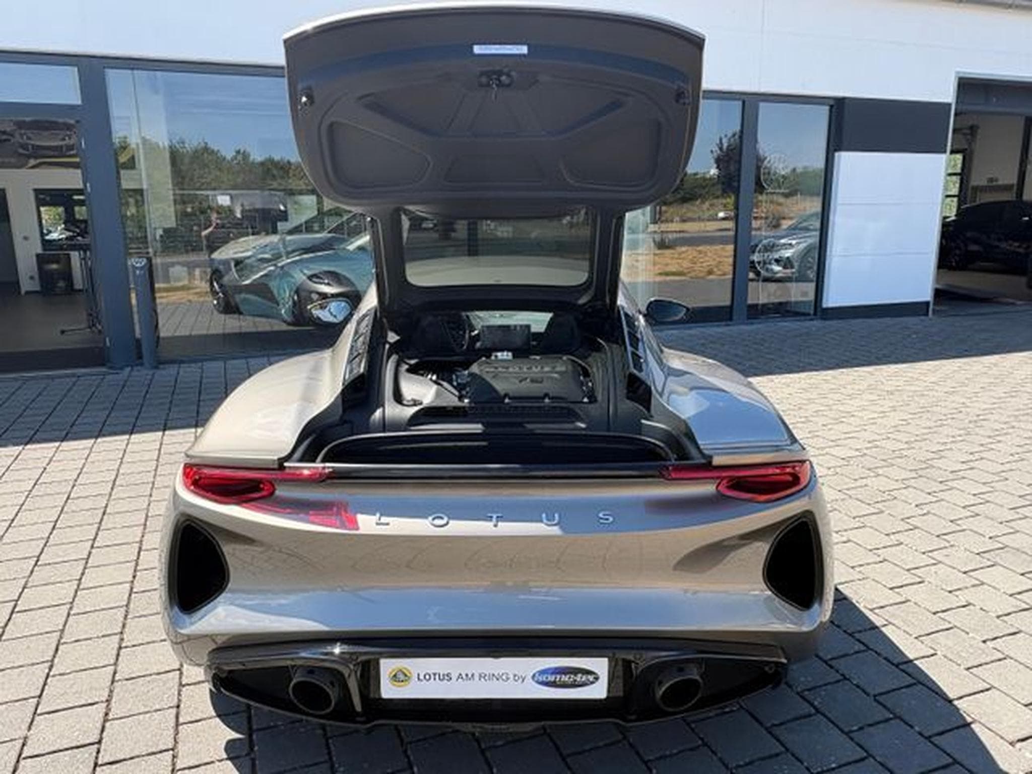 Lotus Emira V6 IPS First Edition *Lotus am Ring by Komo-Tec* (2023) - Photo 9