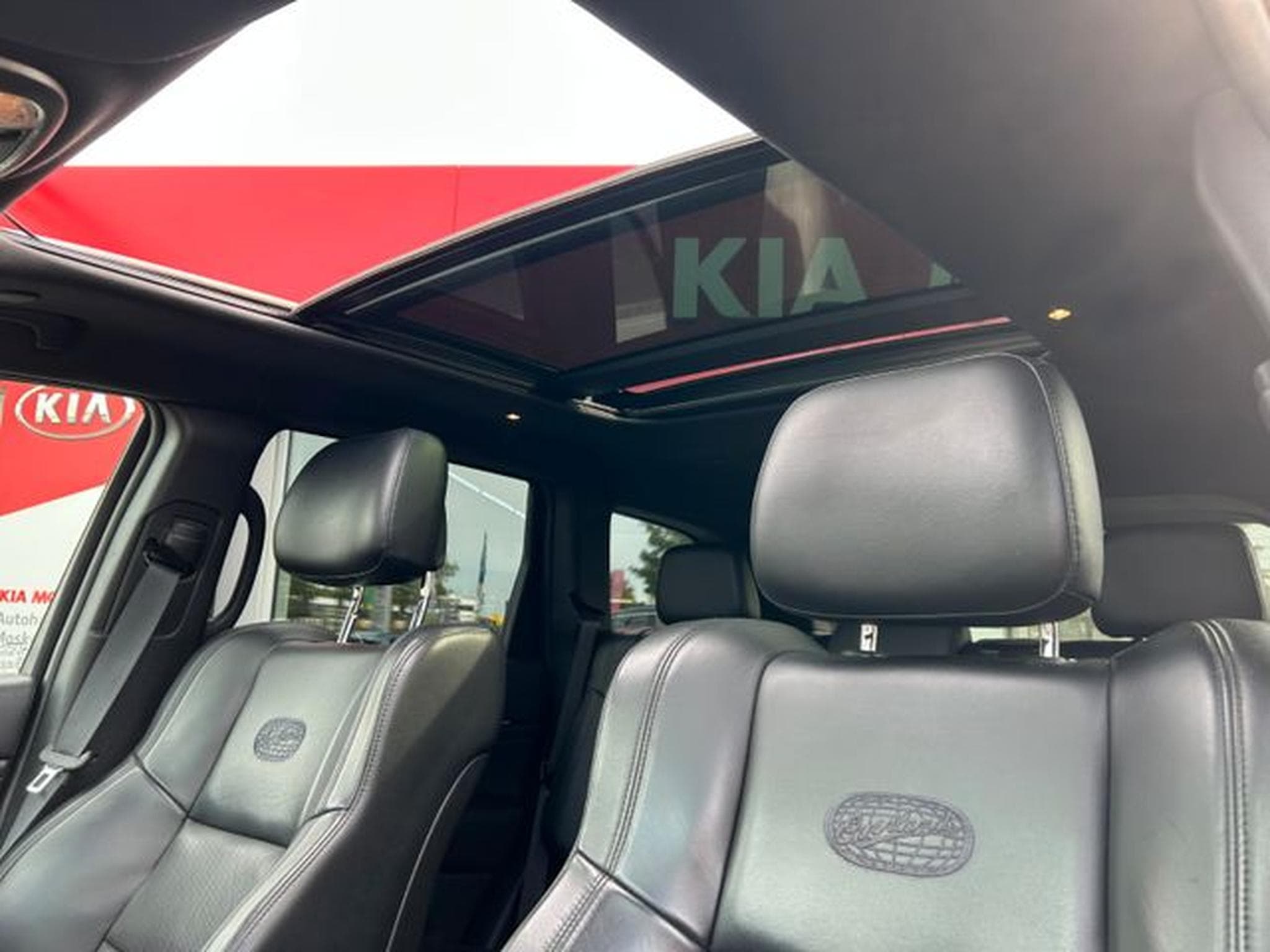 Jeep Cherokee Grand Cherokee 3.0 CRD Overland Air Panorama AHK (2019) - Photo 13