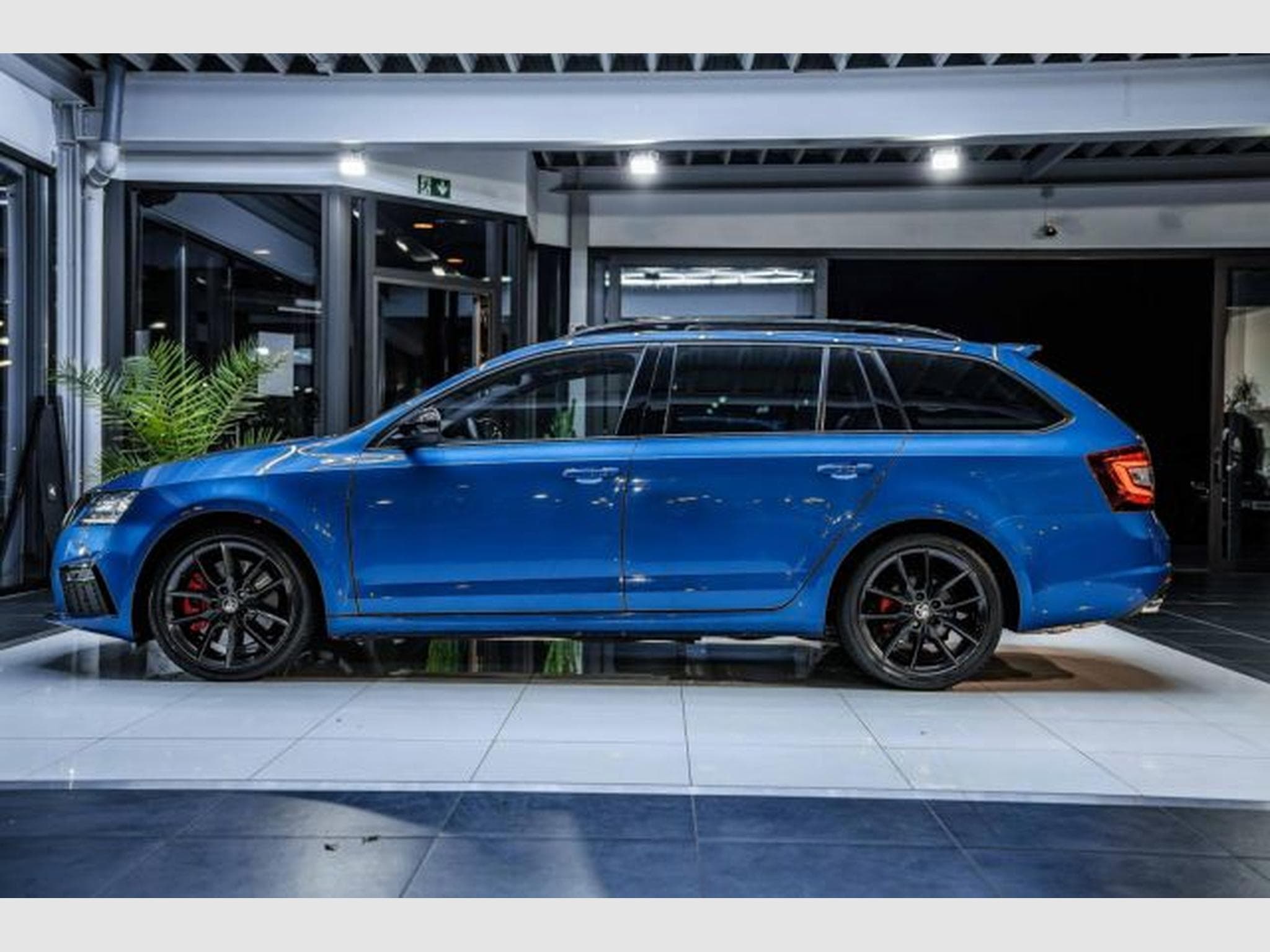 Skoda Octavia Octavia RS 2.0 TSI DSG NAVI LED AHK PANO Sound (2018) - Photo 10