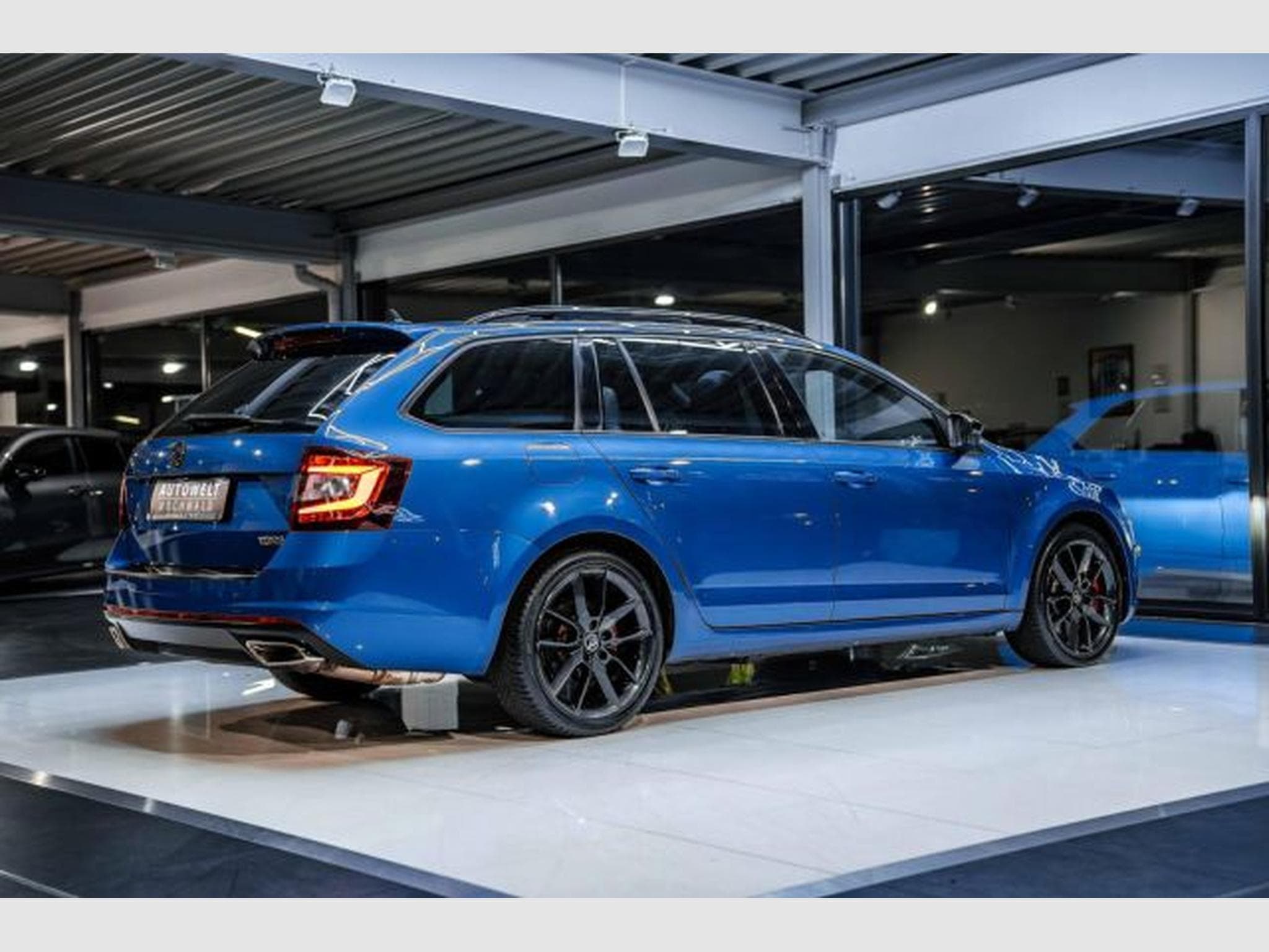 Skoda Octavia Octavia RS 2.0 TSI DSG NAVI LED AHK PANO Sound (2018) - Photo 13
