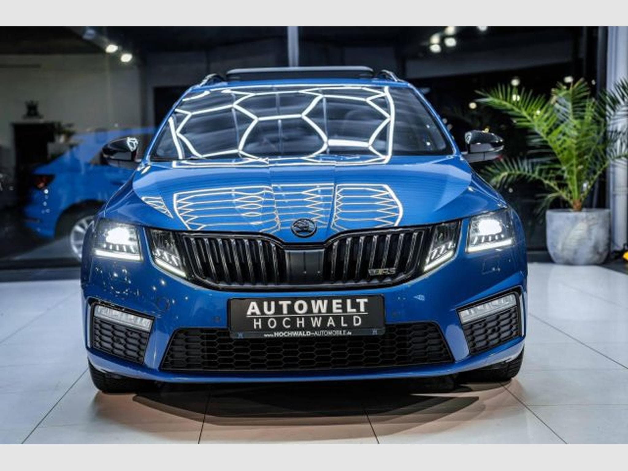 Skoda Octavia Octavia RS 2.0 TSI DSG NAVI LED AHK PANO Sound (2018) - Photo 5