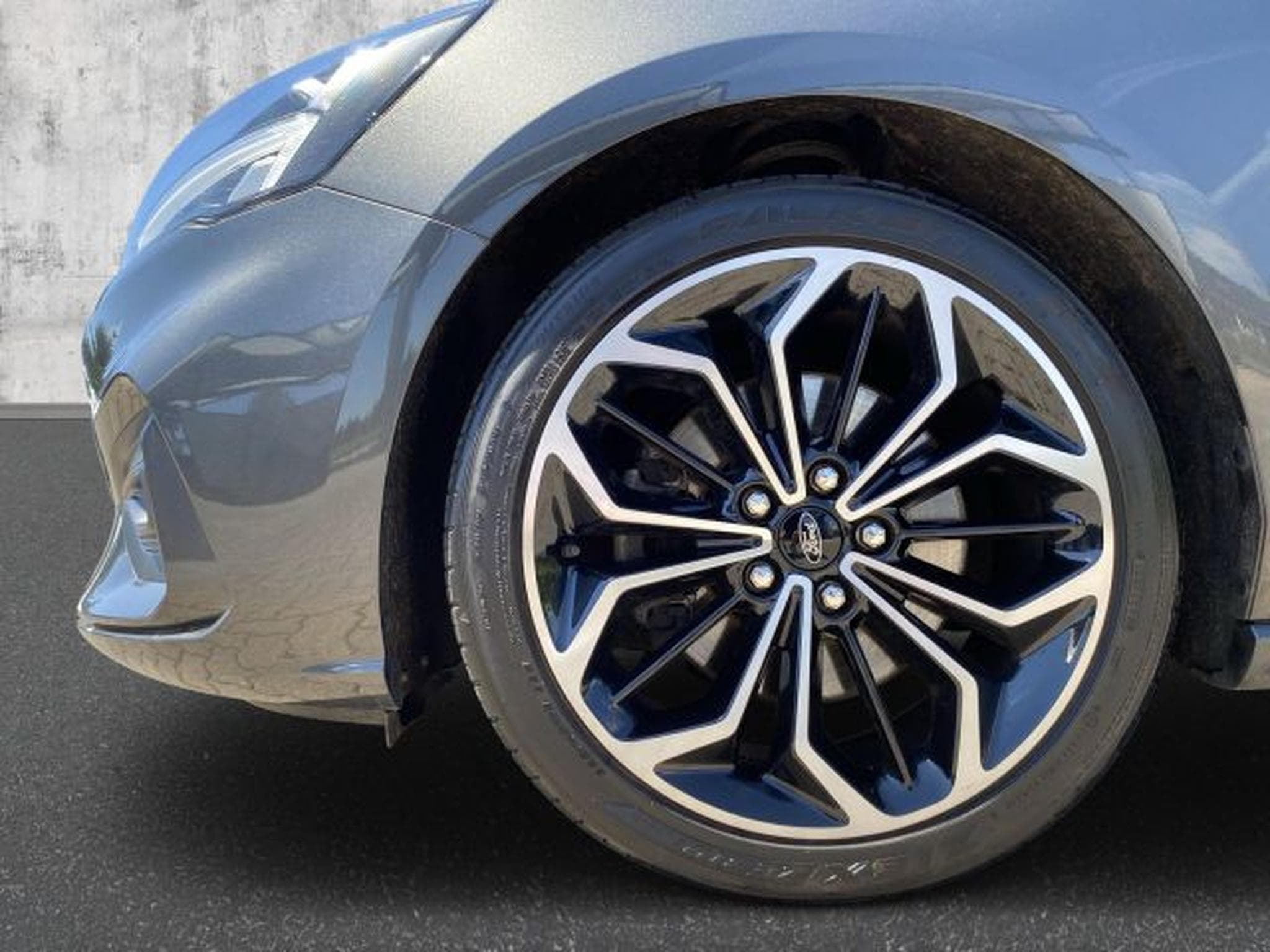 Ford Focus Focus Turnier 1.5 ST-Line Autom. NAVI LED AHK (2020) - Photo 9