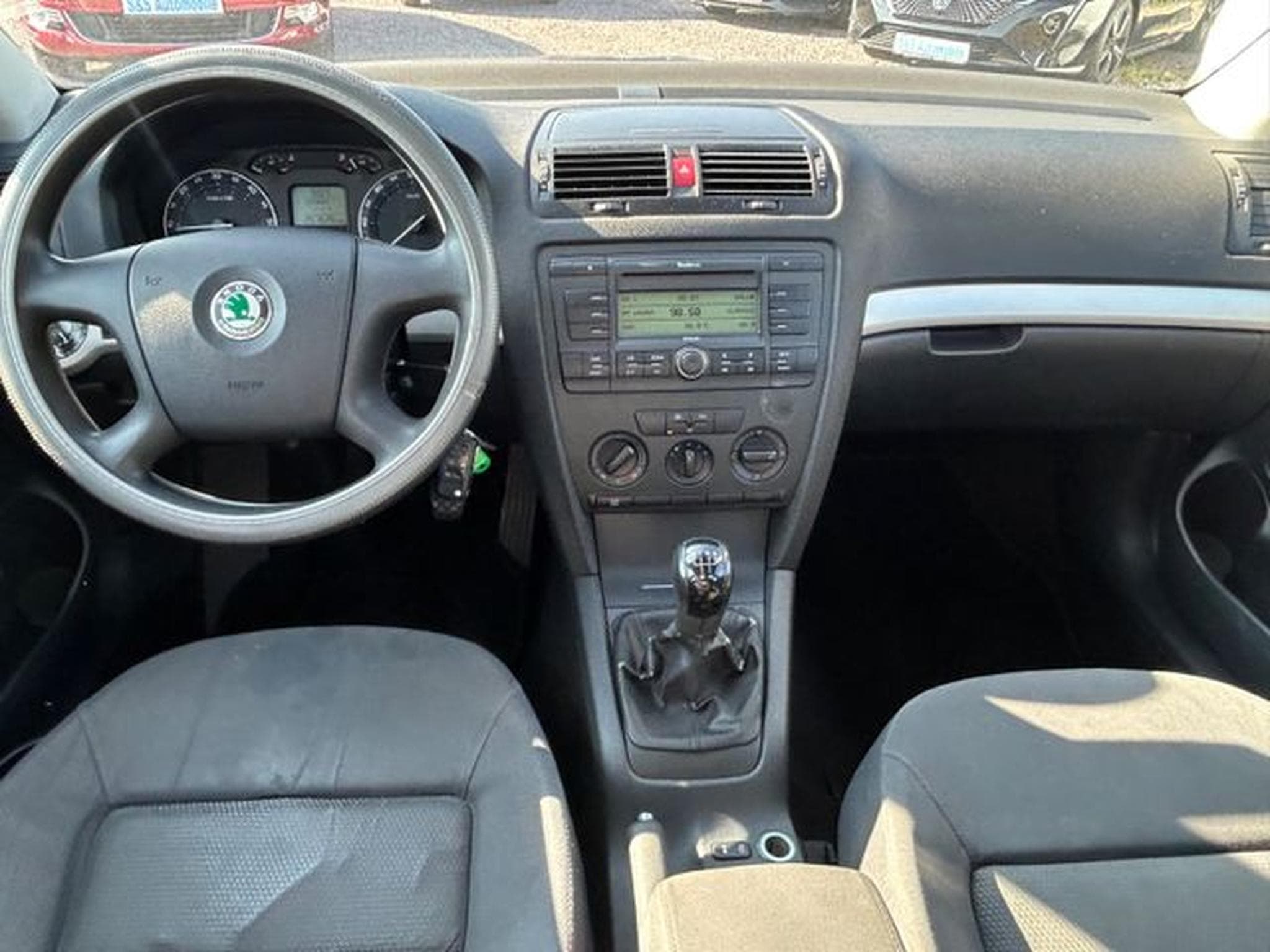 Skoda Octavia Octavia Lim. Ambiente 1.9 TDI *PDC*Klima* (2005) - Foto 10