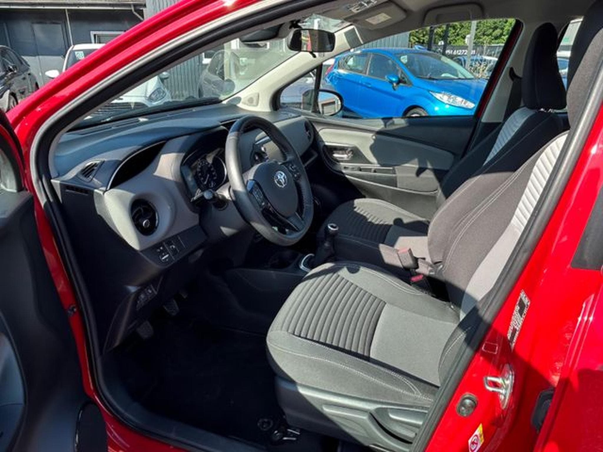 Toyota Yaris Yaris Comfort *Kamera*Bluetooth*MFL*Euro6* (2018) - Foto 7