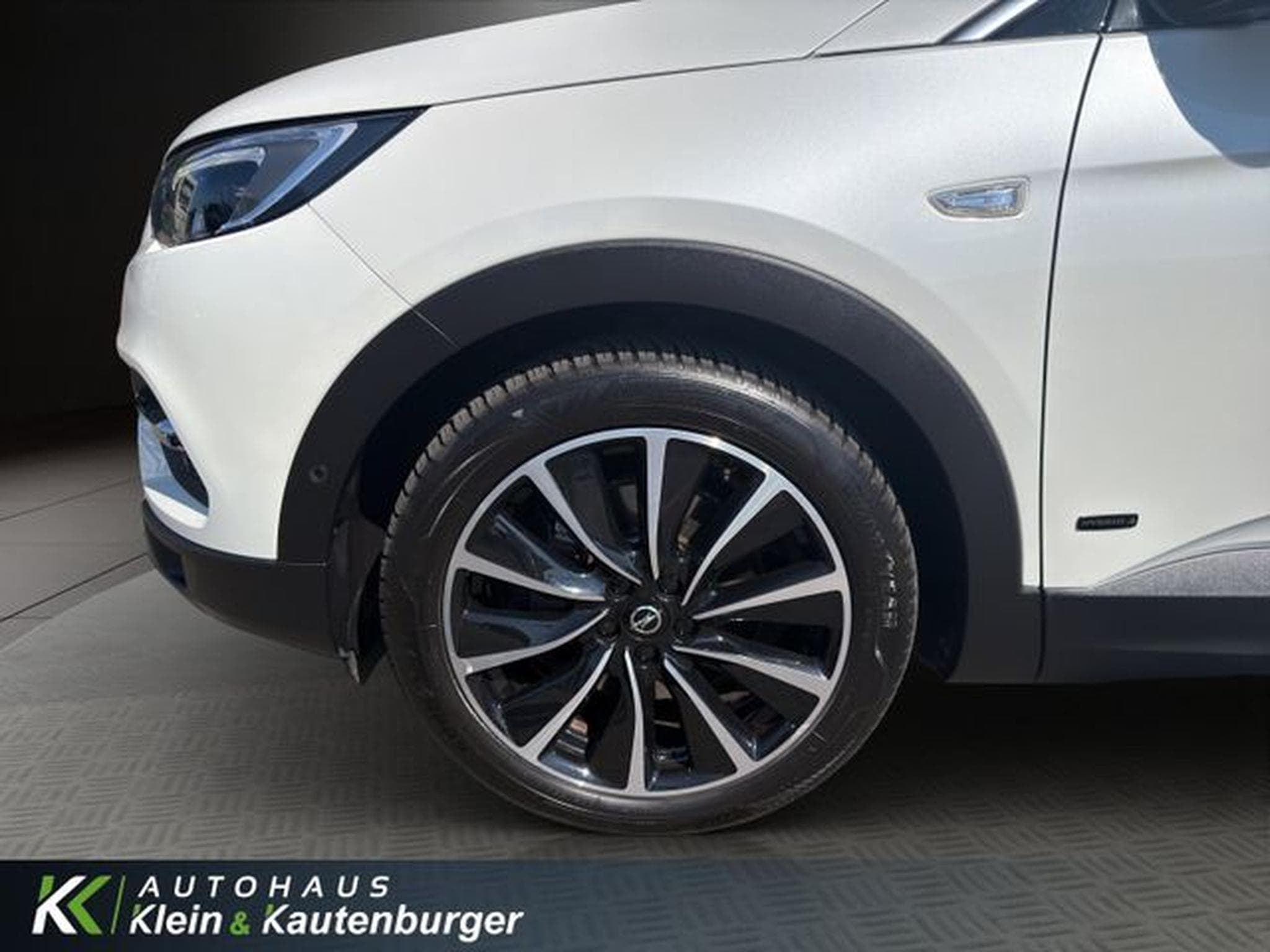 Opel Grandland Grandland X 1.6 Turbo Hybrid CARPLAY+4X4+AHK (2020) - Photo 9