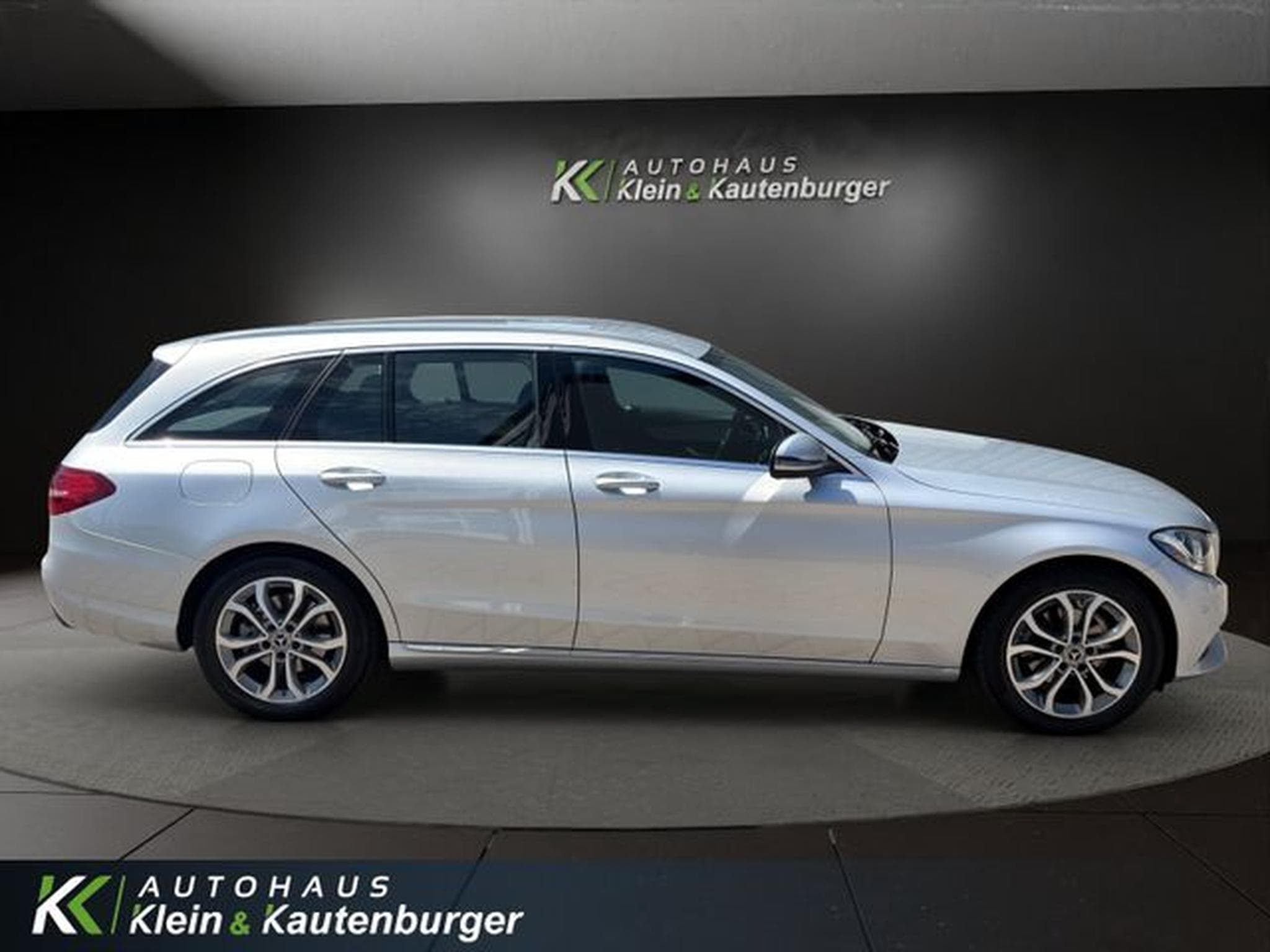 Mercedes C 180 C 180 T Avantgarde +NAVI+SITZHZG.+EINPARKHILFE (2018) - Photo 4