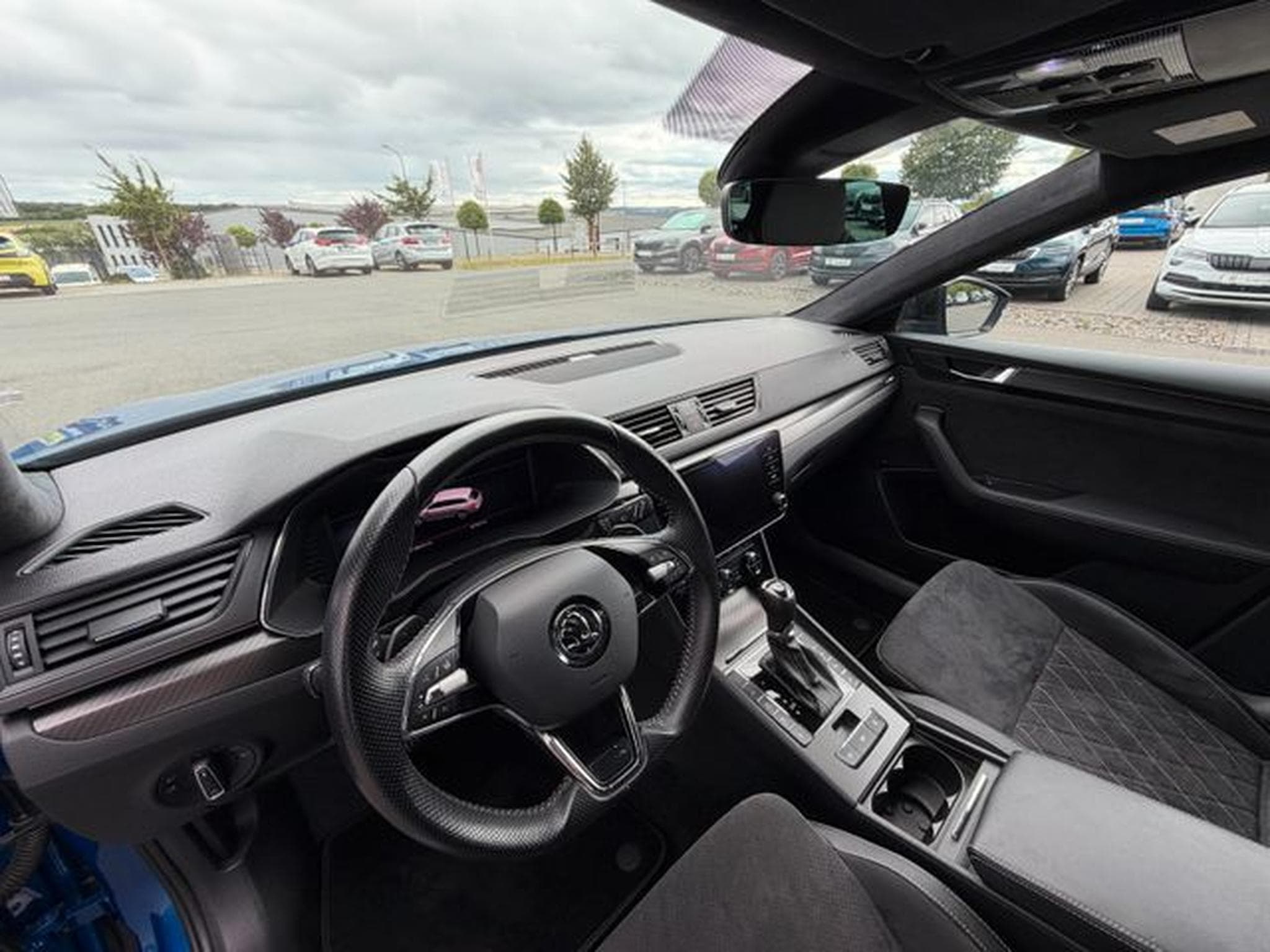 Skoda Superb Superb 1,4TSi PlugIn Kombi Sportline iV AHK Sthz (2021) - Photo 10